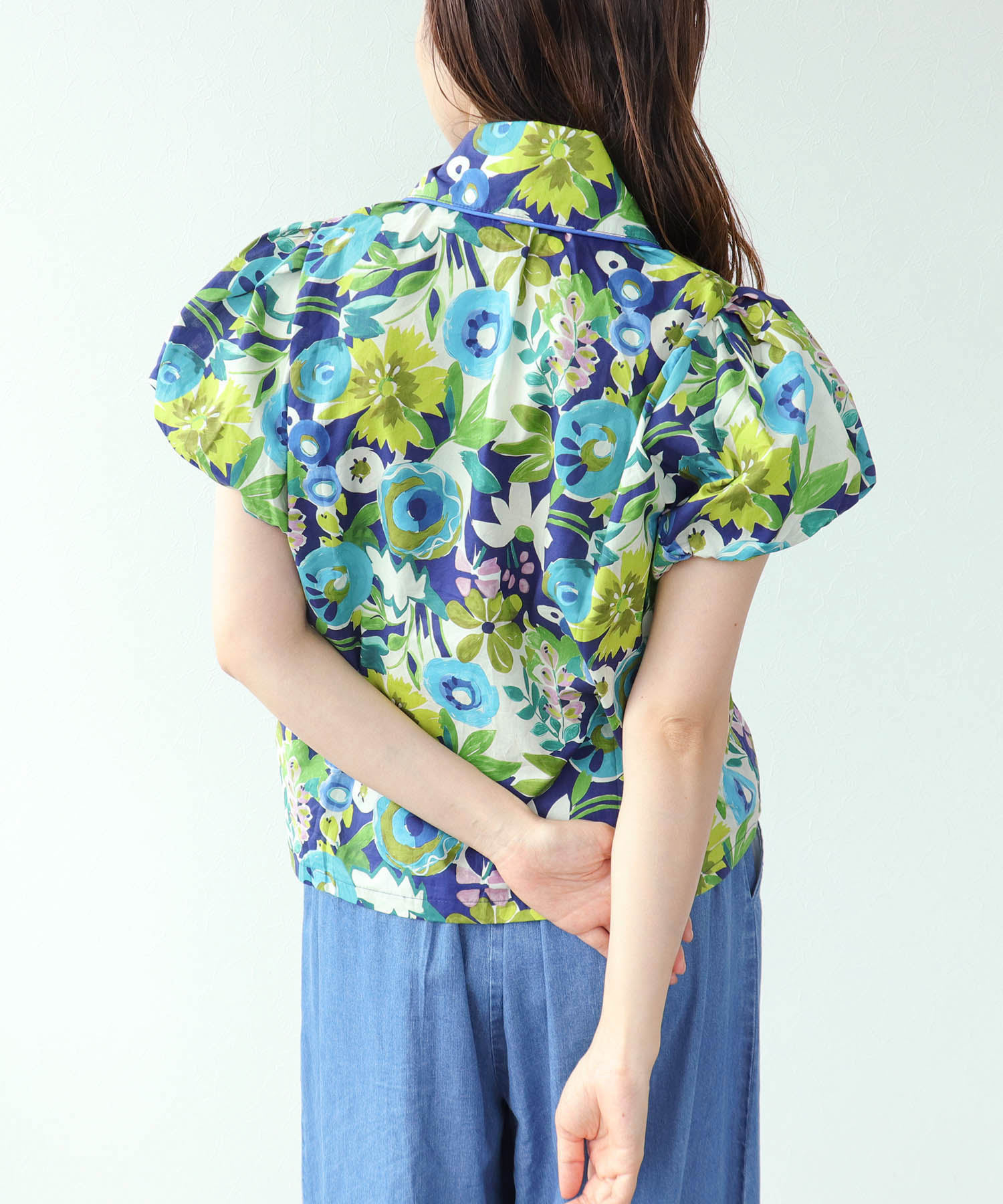 【WEB先行販売】草花プリントバルーン袖ブラウス