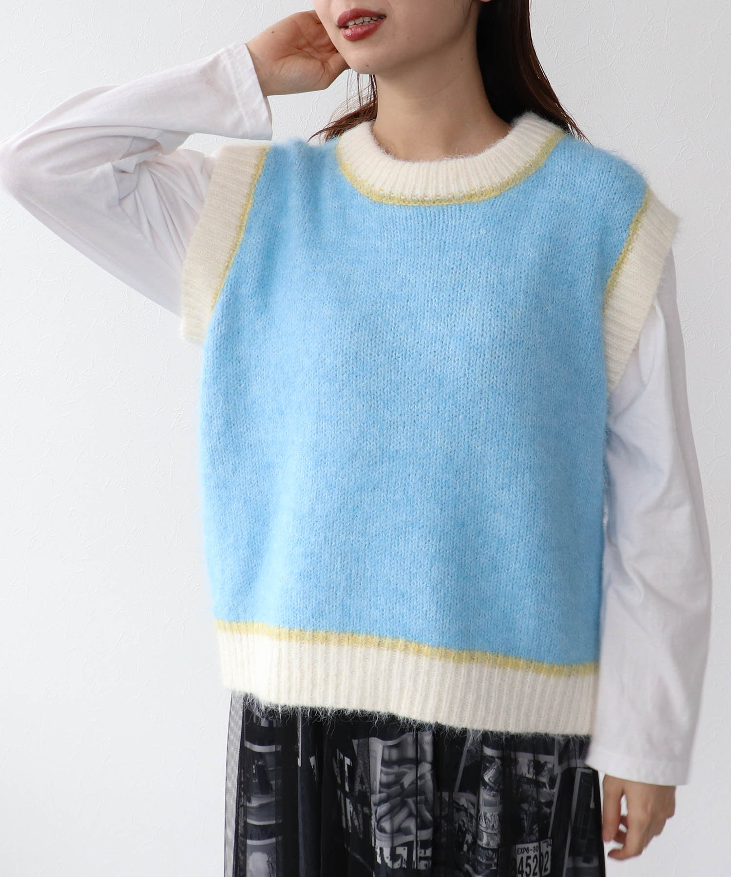 バイカラーニットベスト