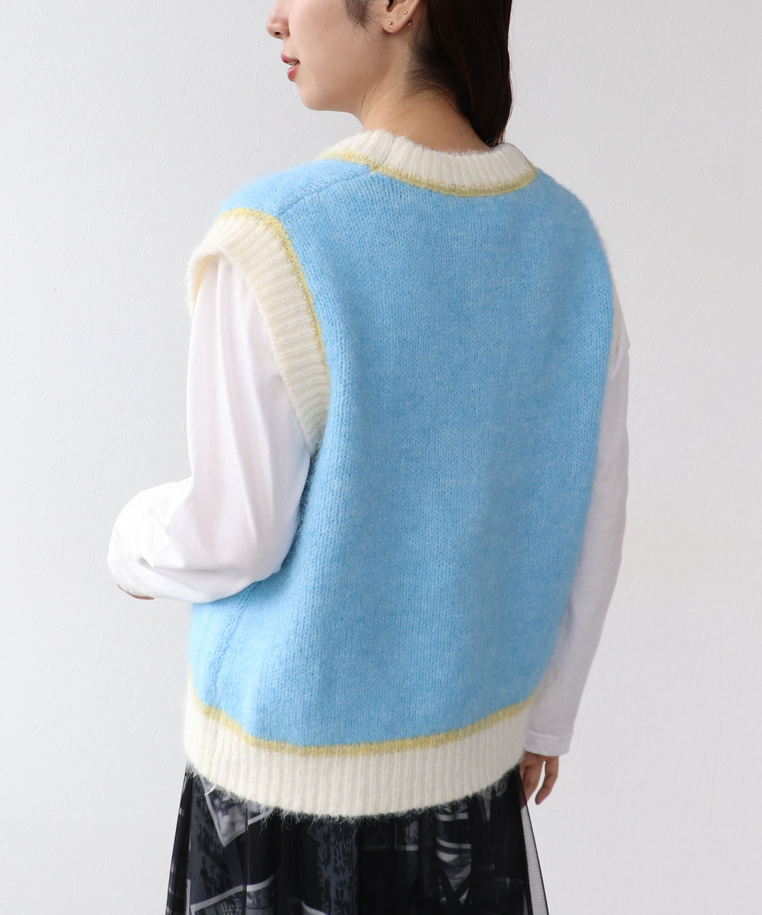 バイカラーニットベスト
