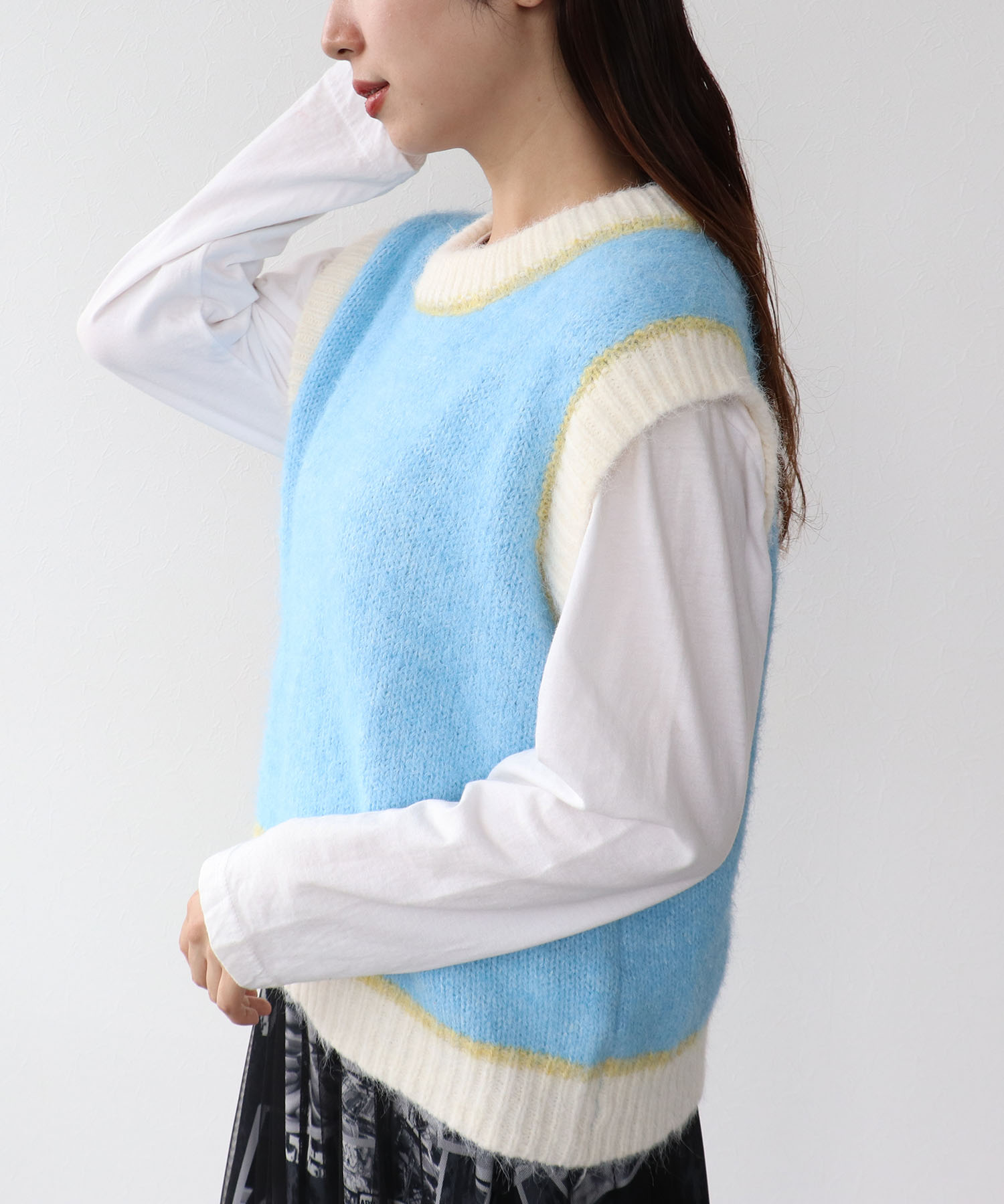 バイカラーニットベスト