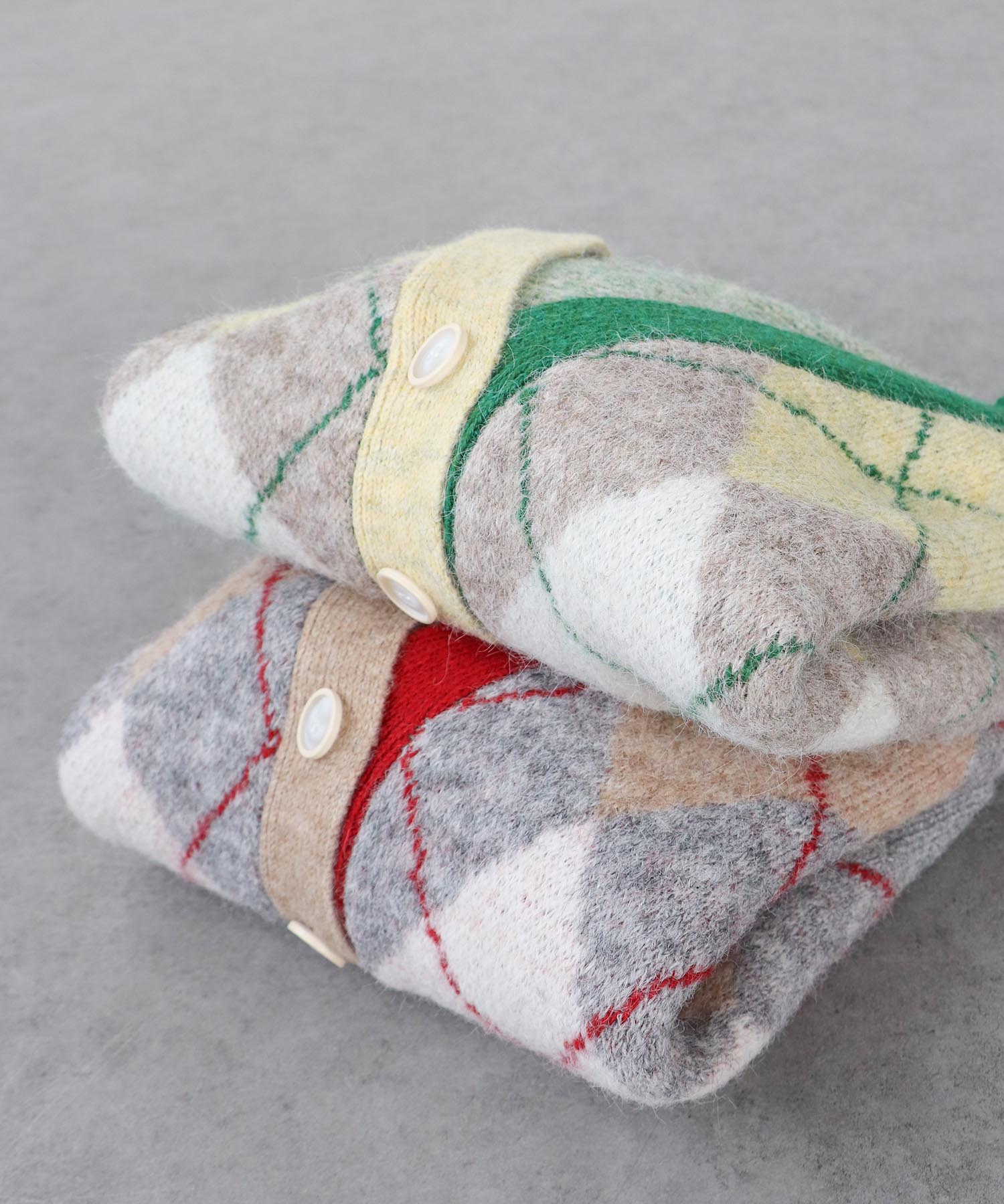 アーガイル柄カーディガン