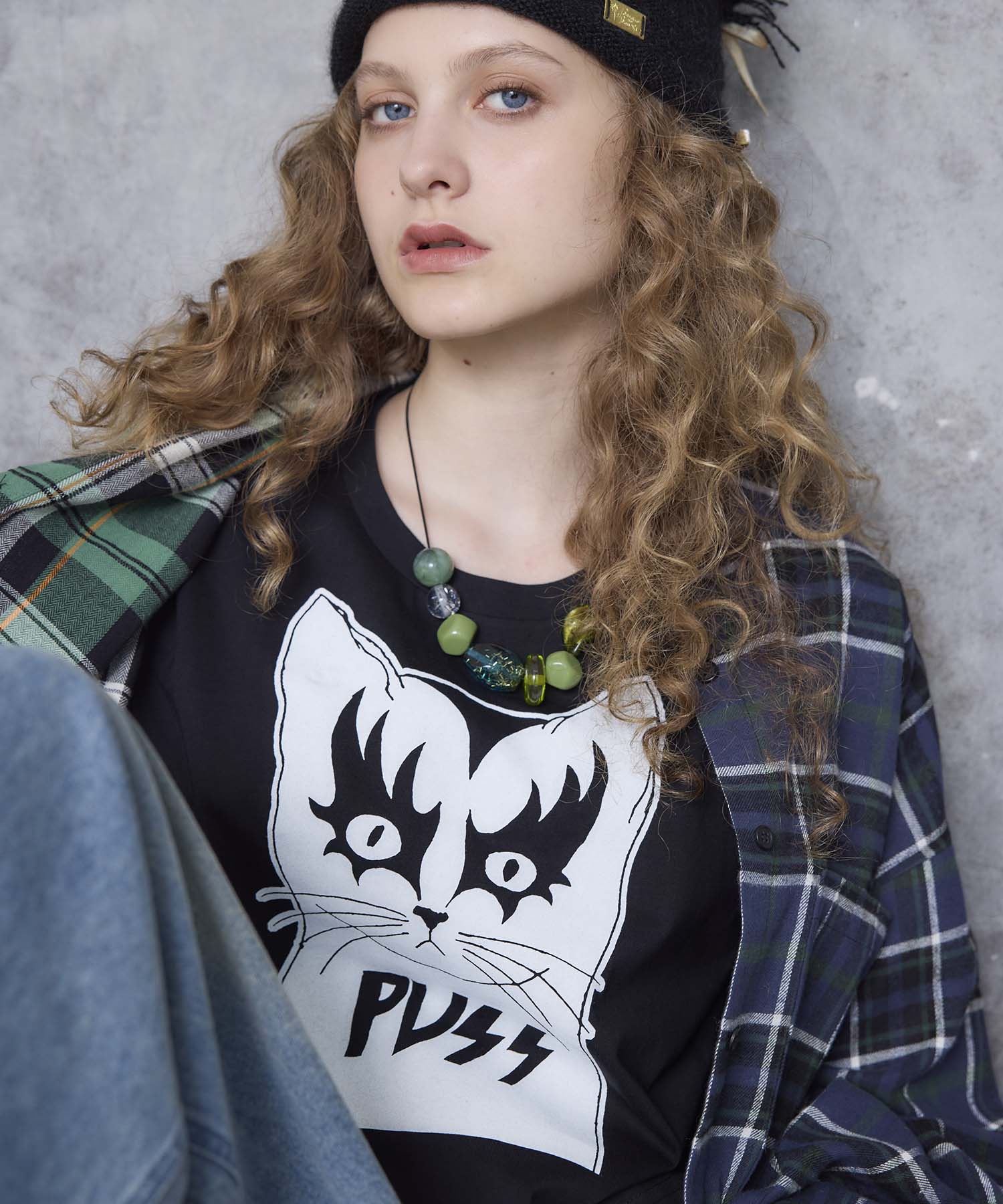 【BLACK SCORE】PUSS クロップドＴシャツ