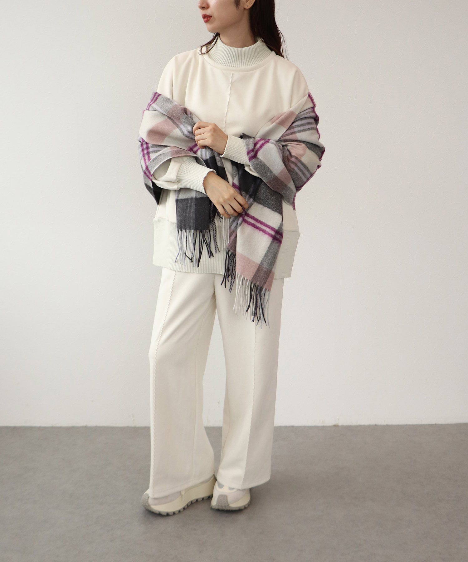 スエード×リブストレートパンツ