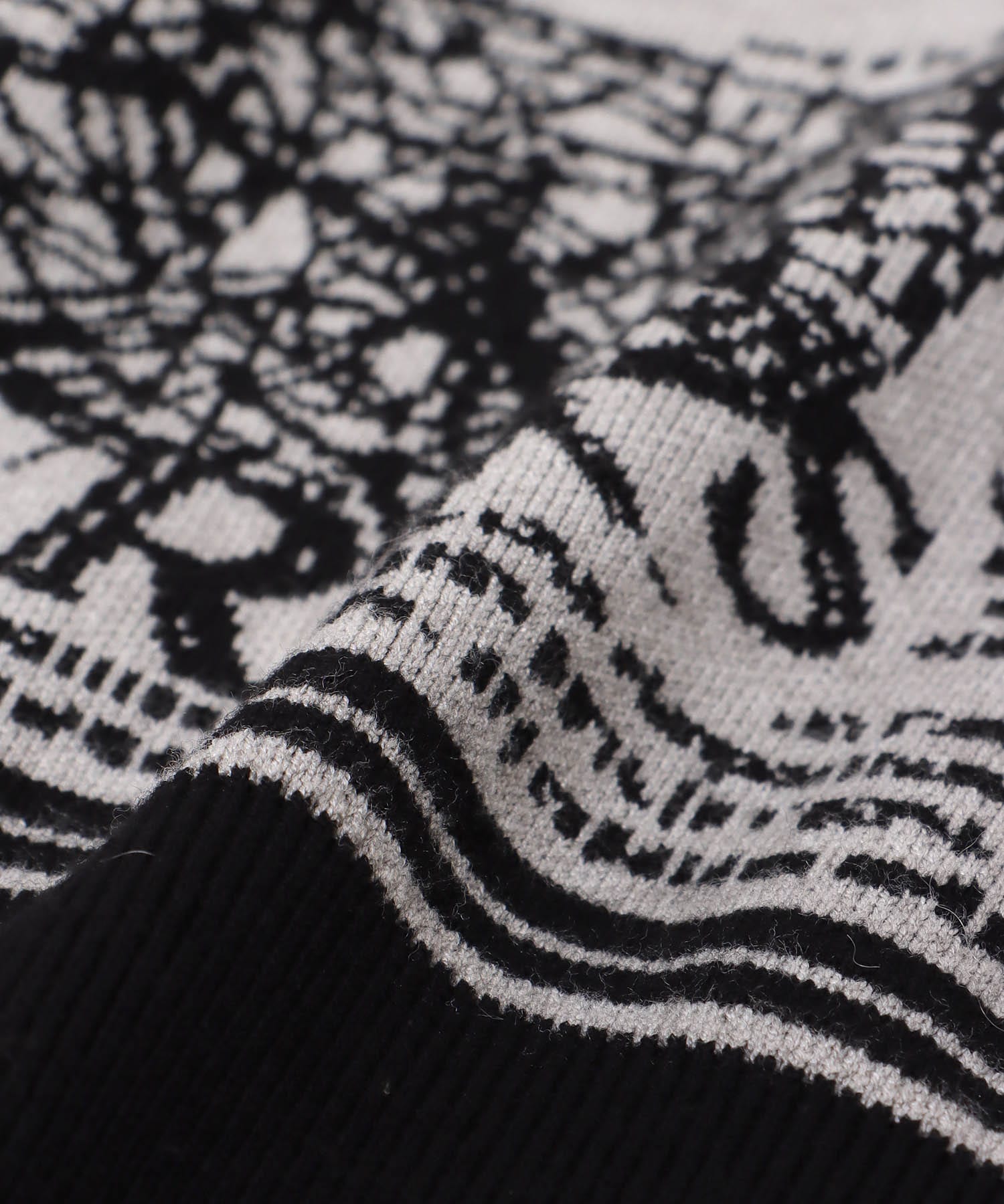 NEWS PAPER ジャガードニット