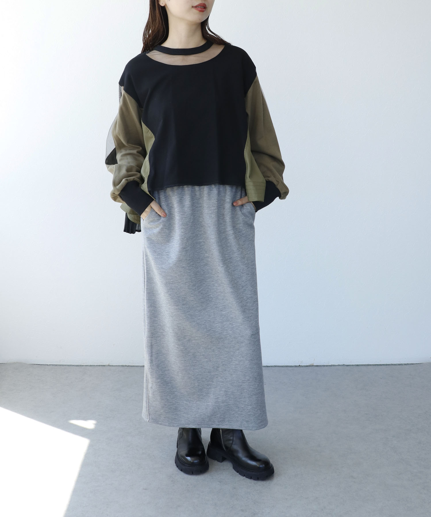 バックプリーツプルオーバー