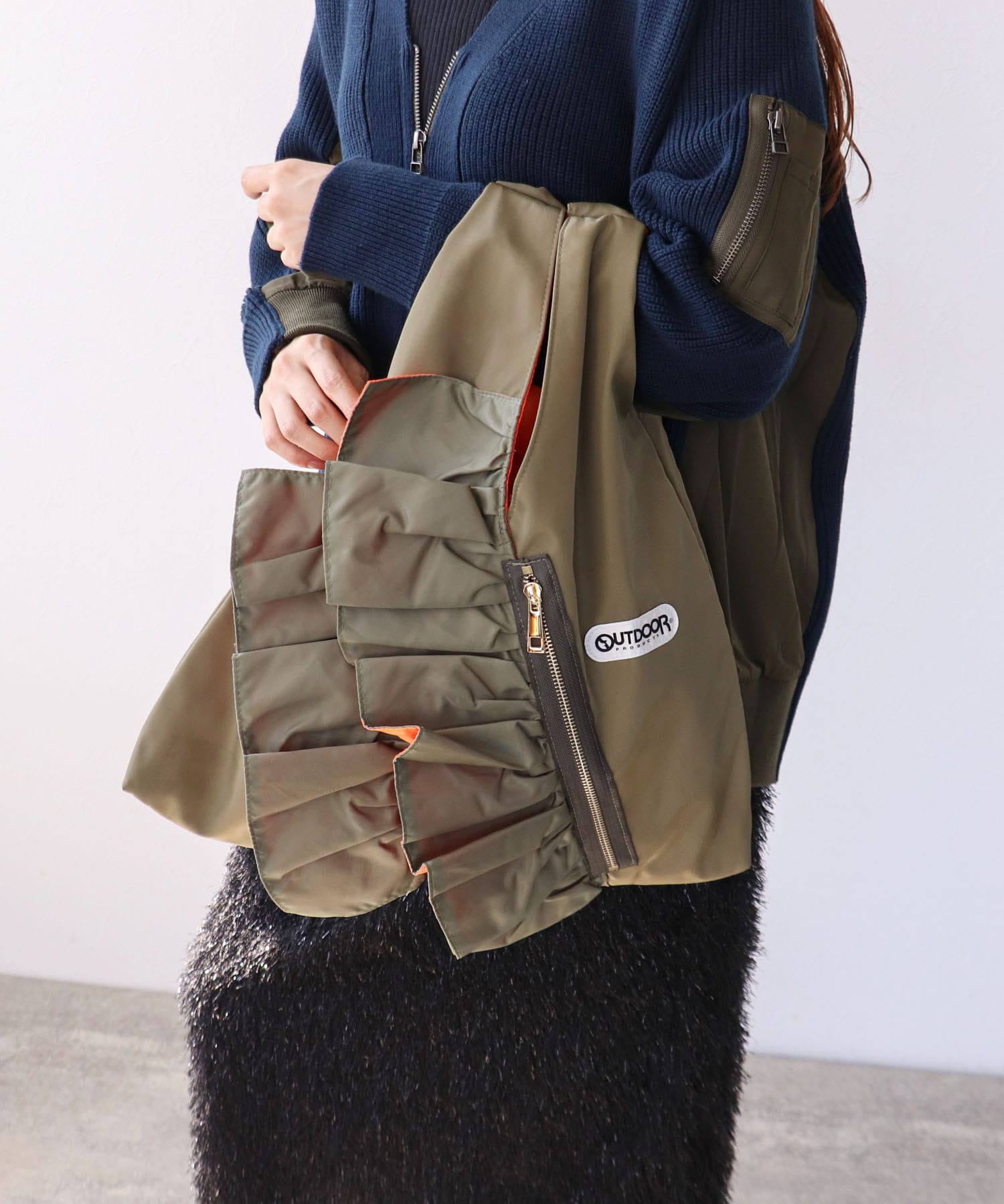 【OUTDOOR PRODUCTS】ティアードフリルバッグ
