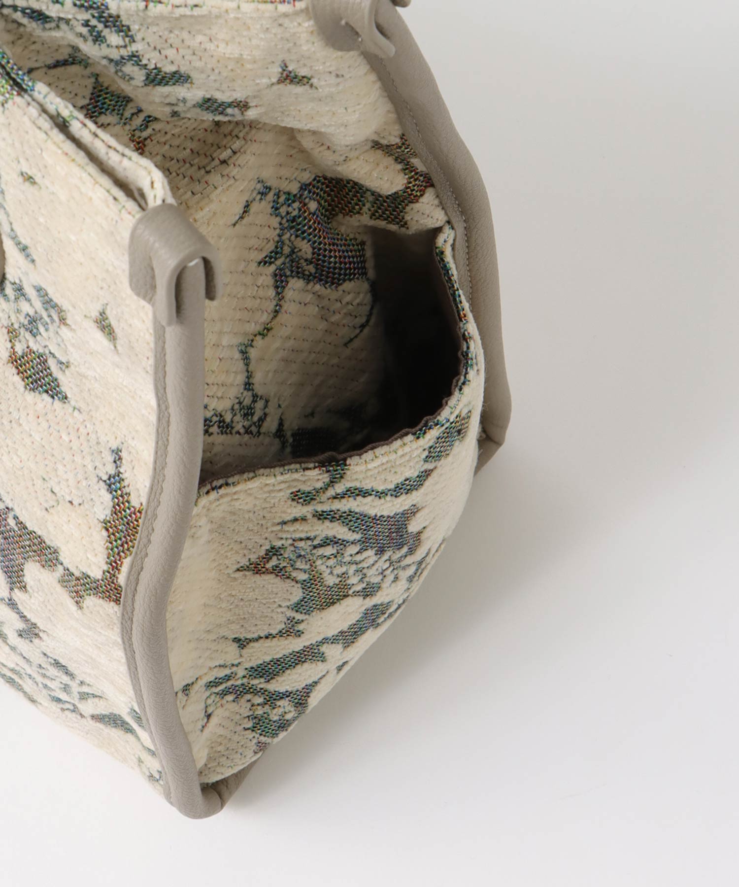 ジャガードスクエアトート