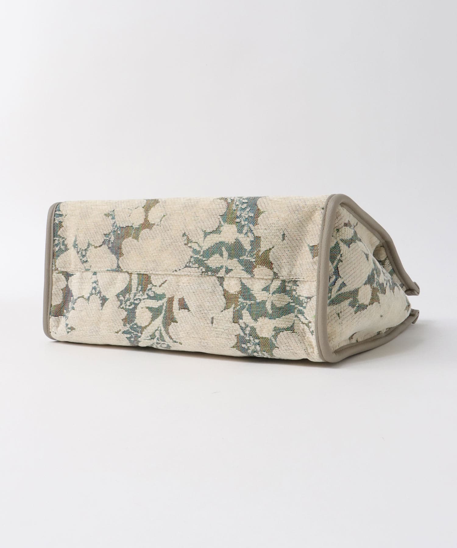 ジャガードスクエアトート