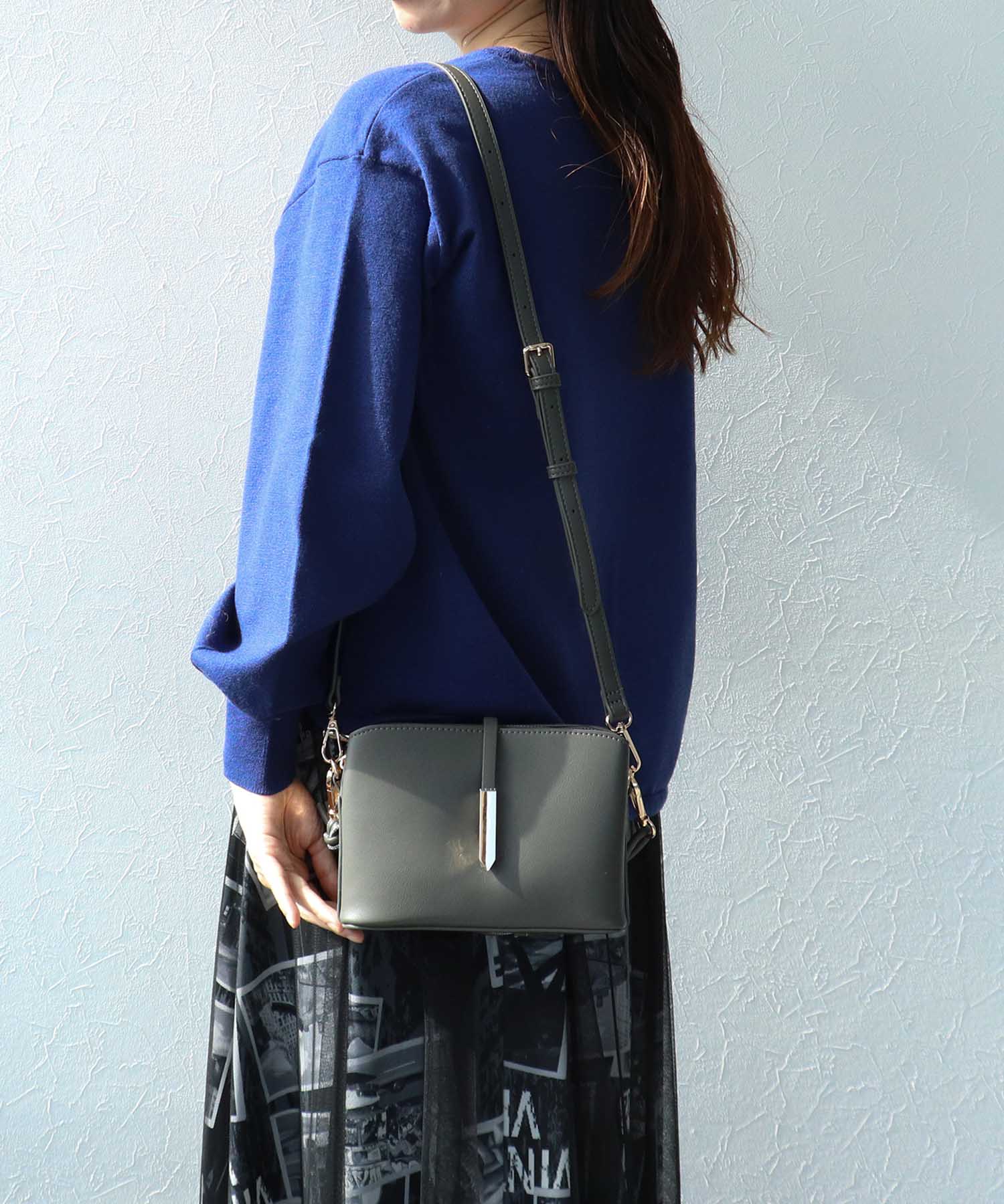 メタルフラップ３つ口ミニショルダーバッグ