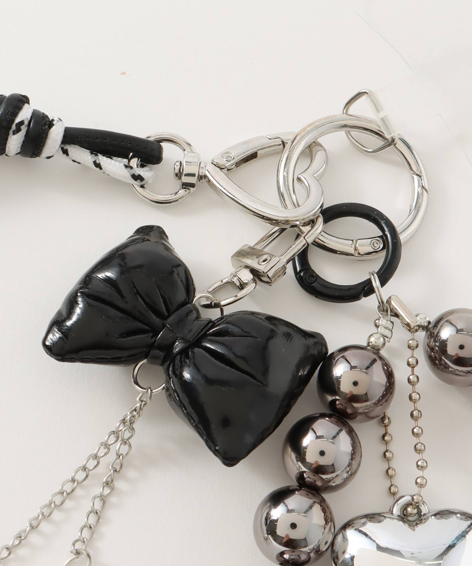 リボンチャーム