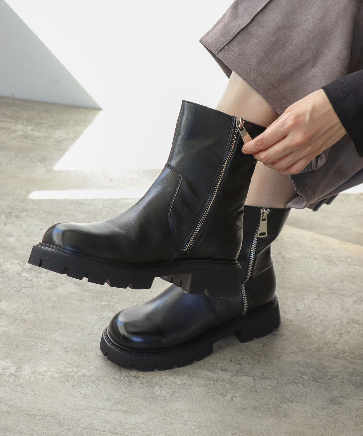 牛革サイドZIPトラックブーツ