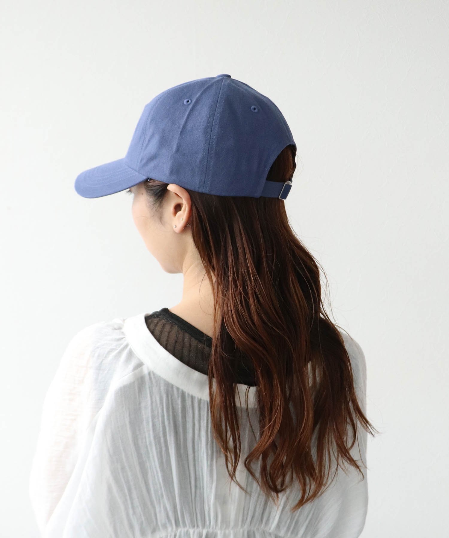 クラウン刺繍CAP