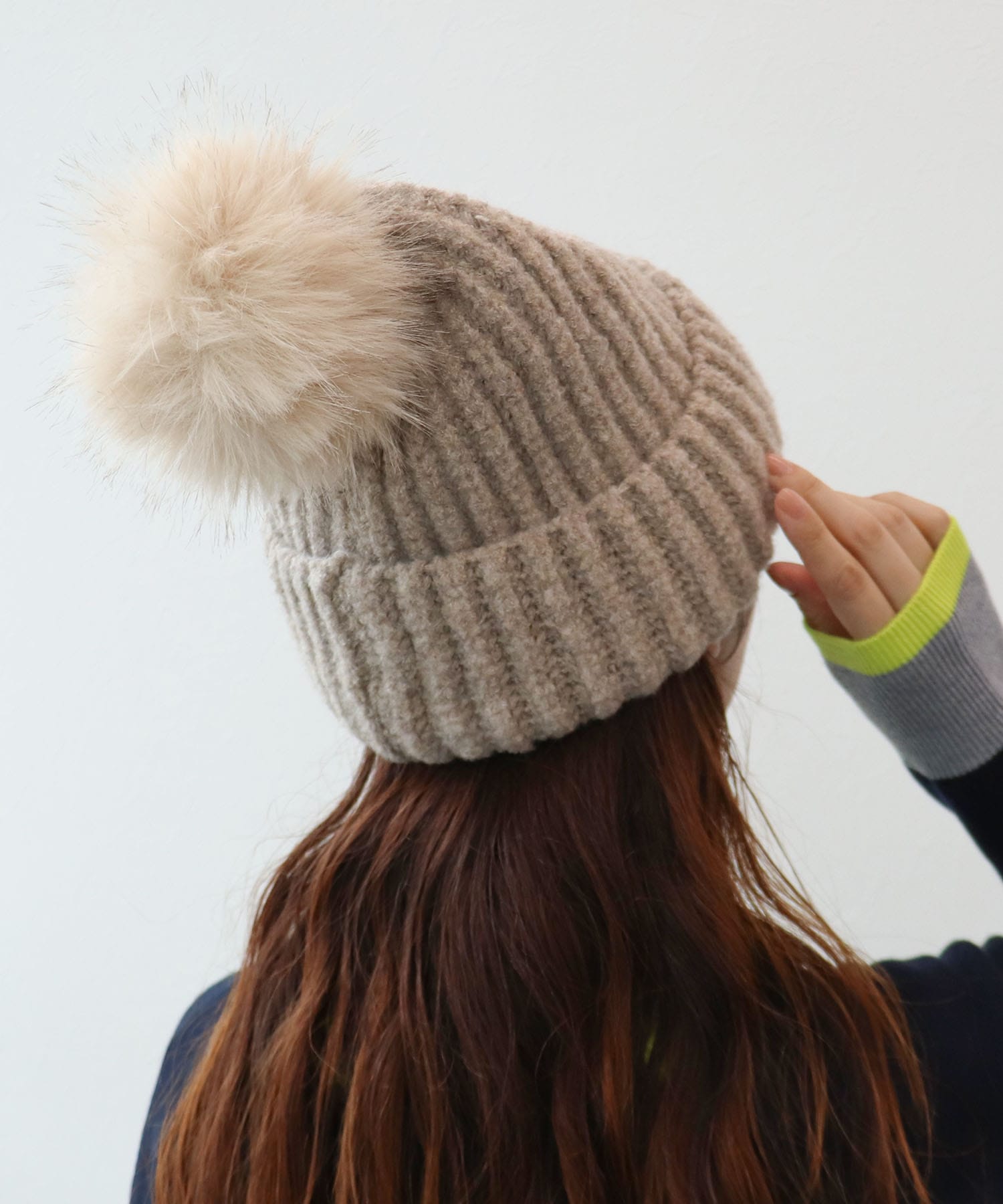 ポンポン付リブニット帽