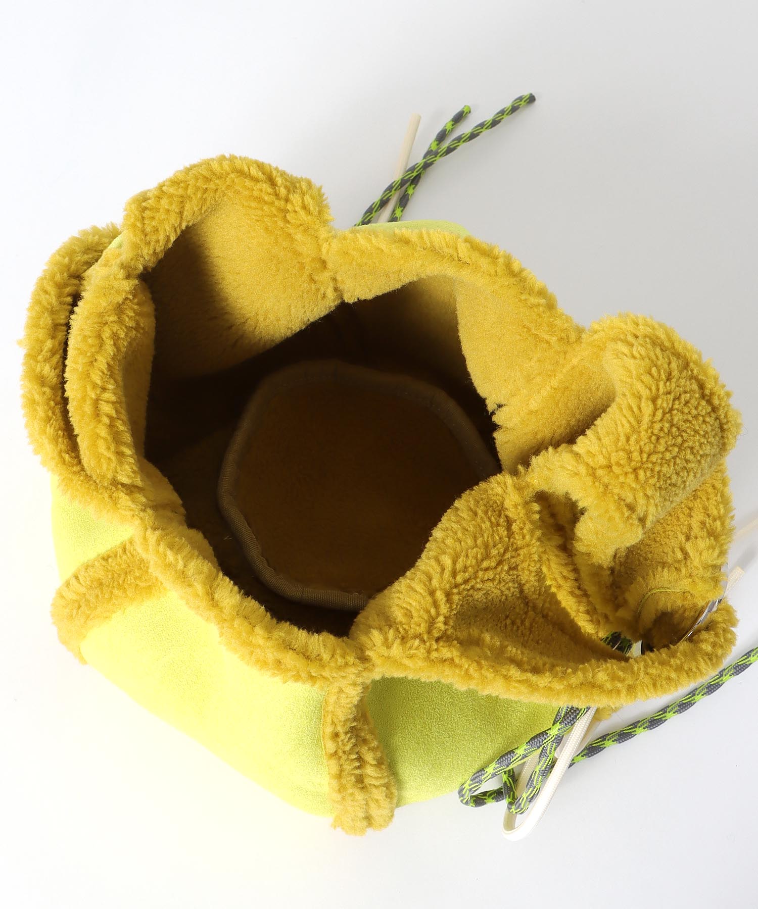 ムートンボールバッグ