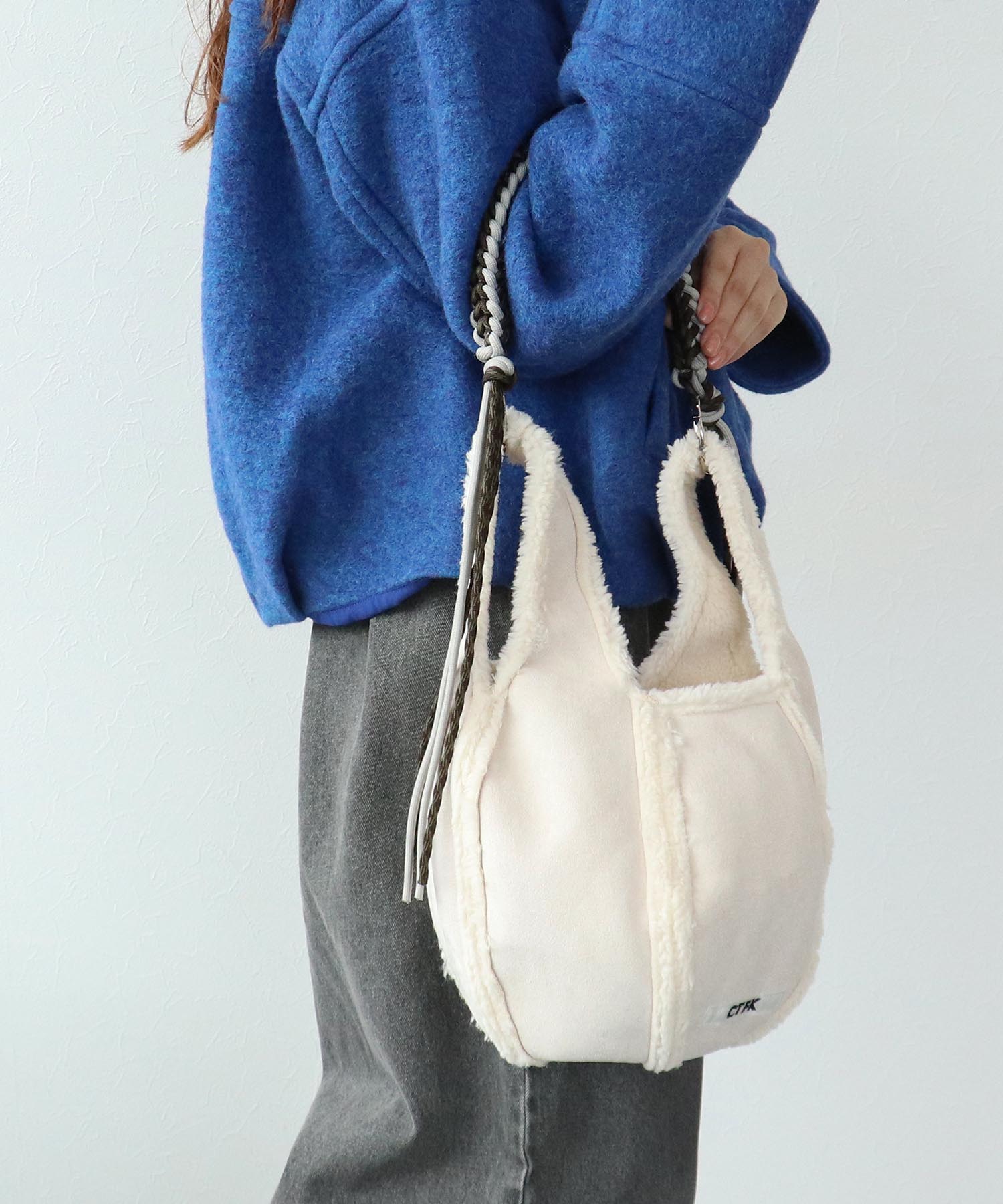 ムートンボールバッグ