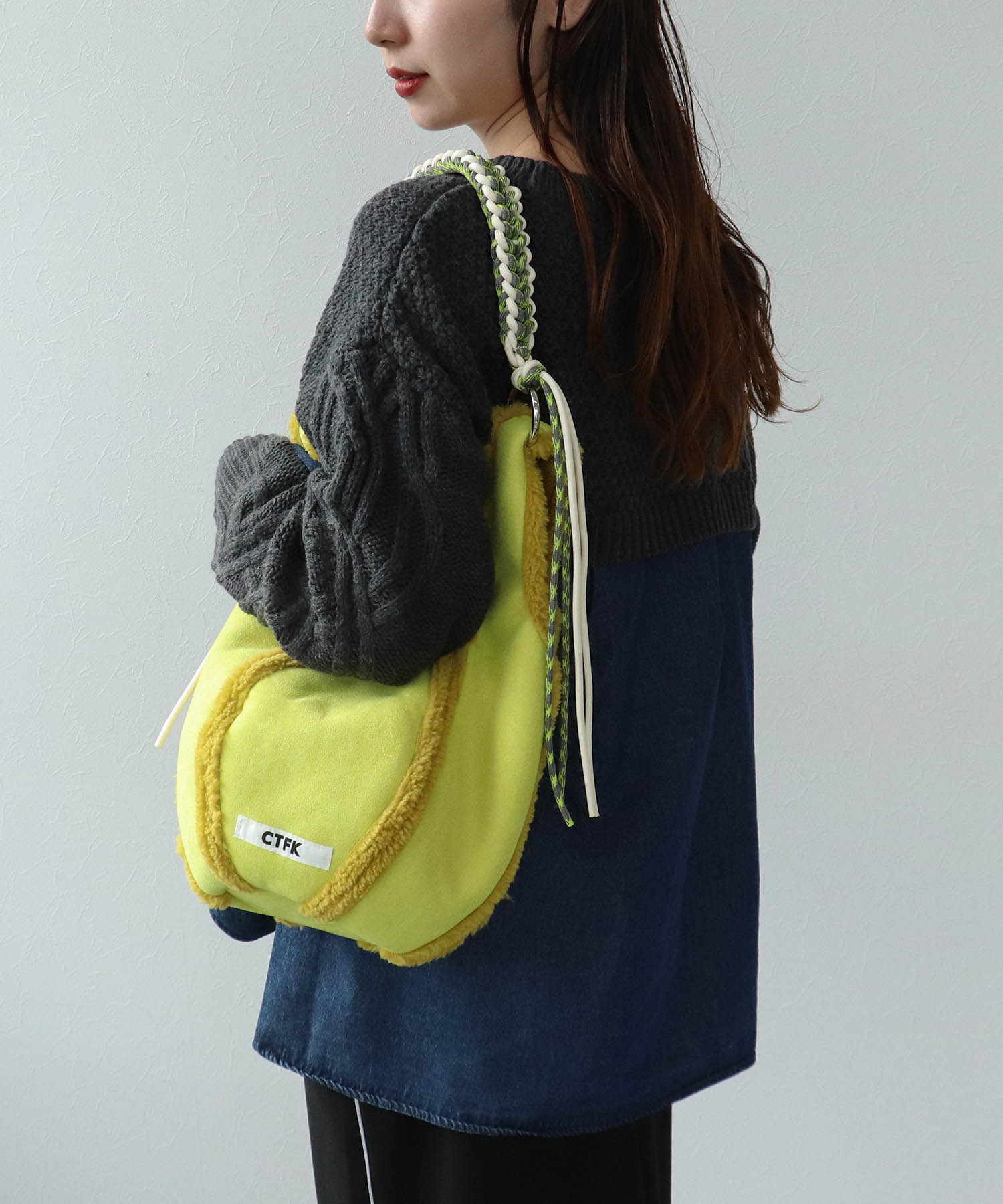 ムートンボールバッグ