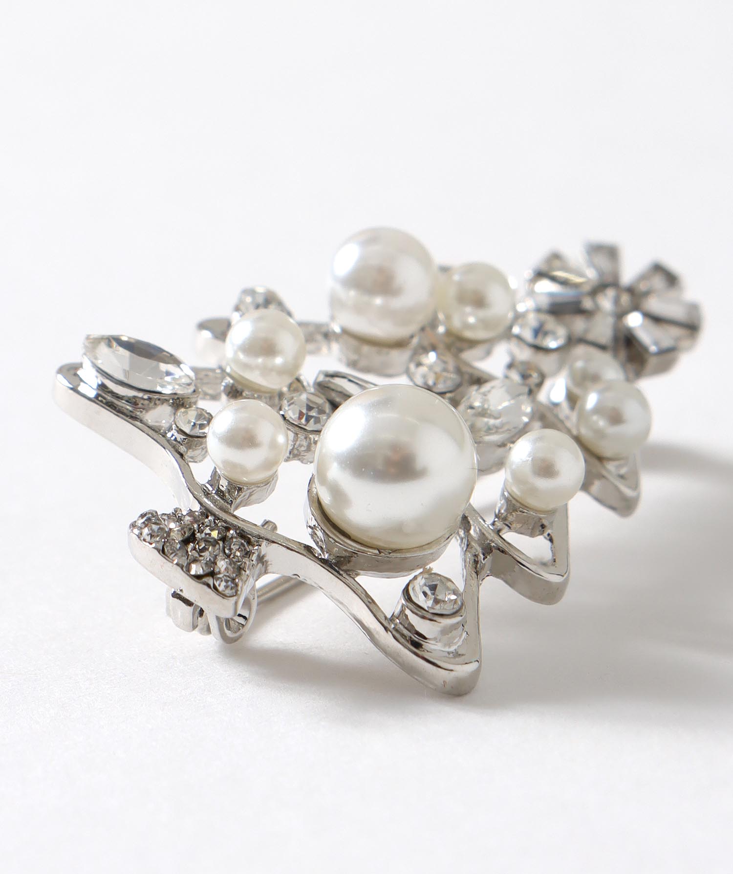 ツリーパールブローチ