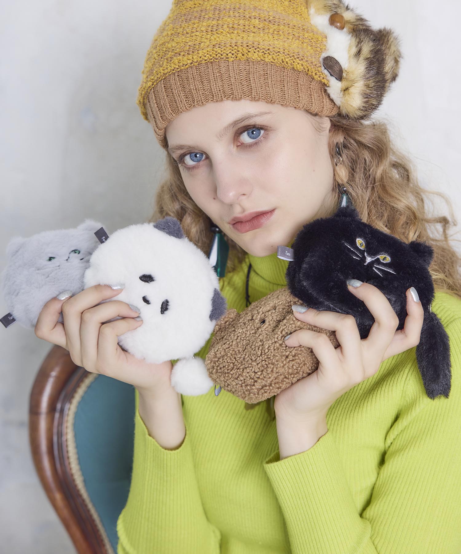 チャーミーフェイスポーチ