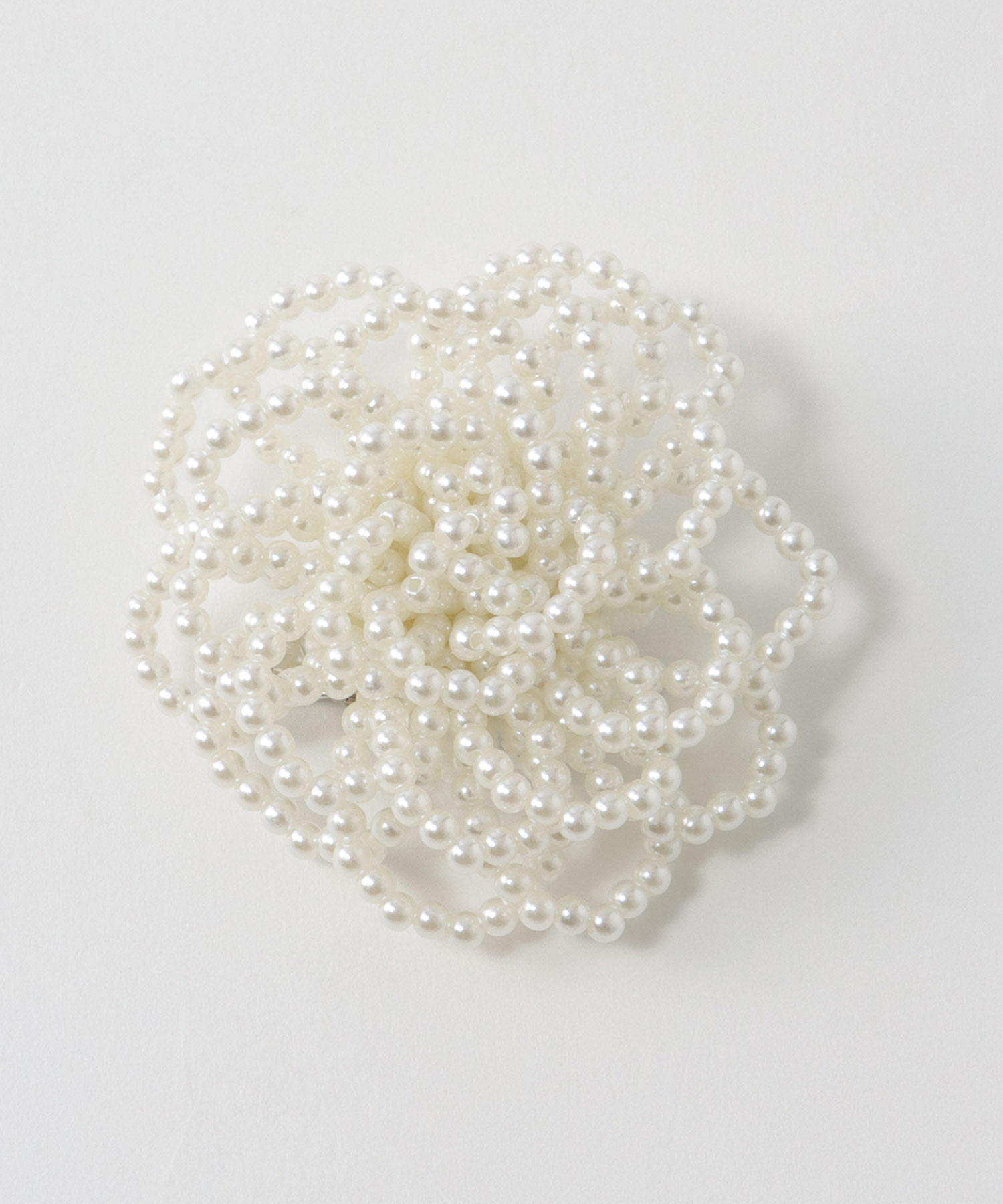 パールローズブローチ