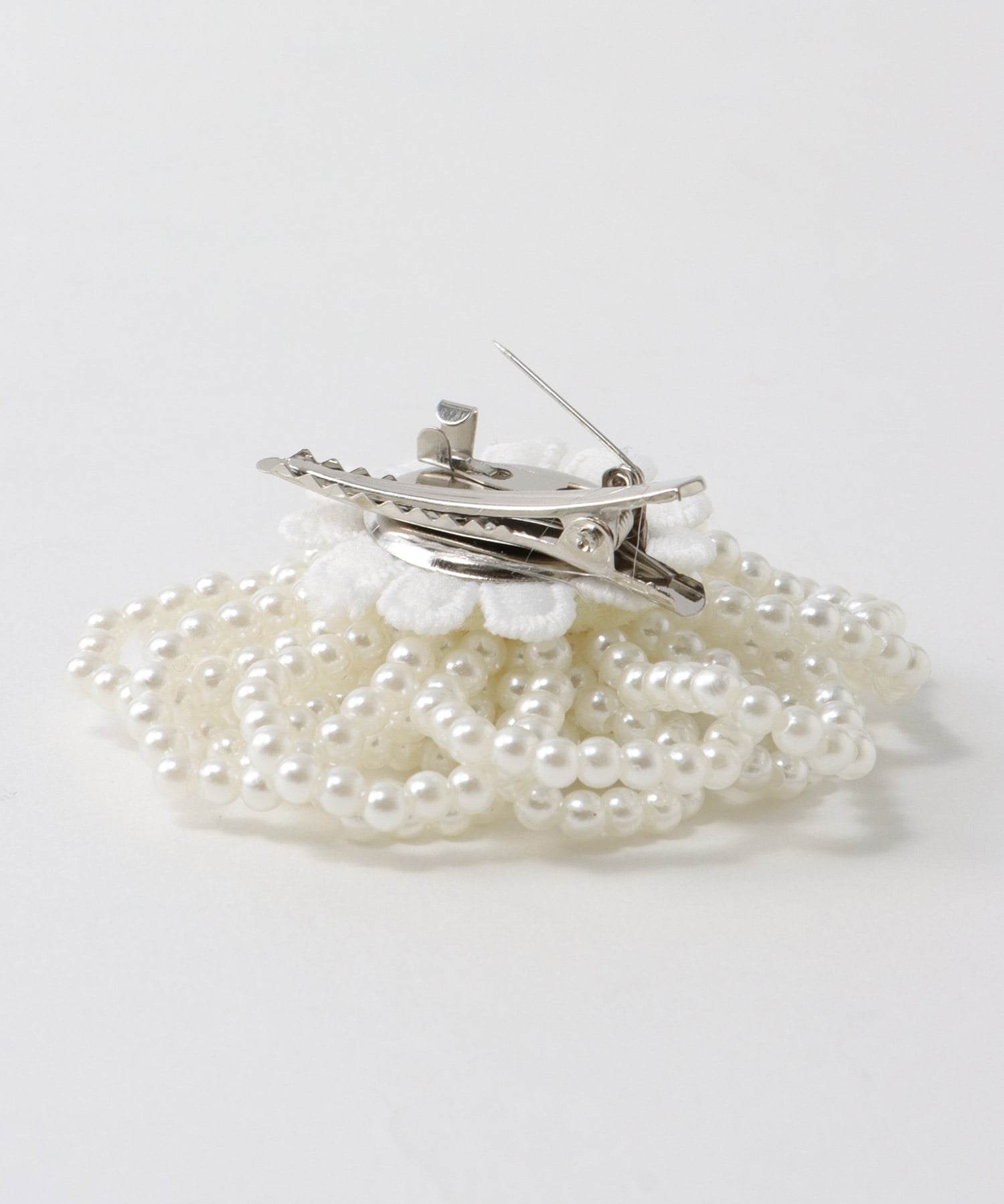 パールローズブローチ