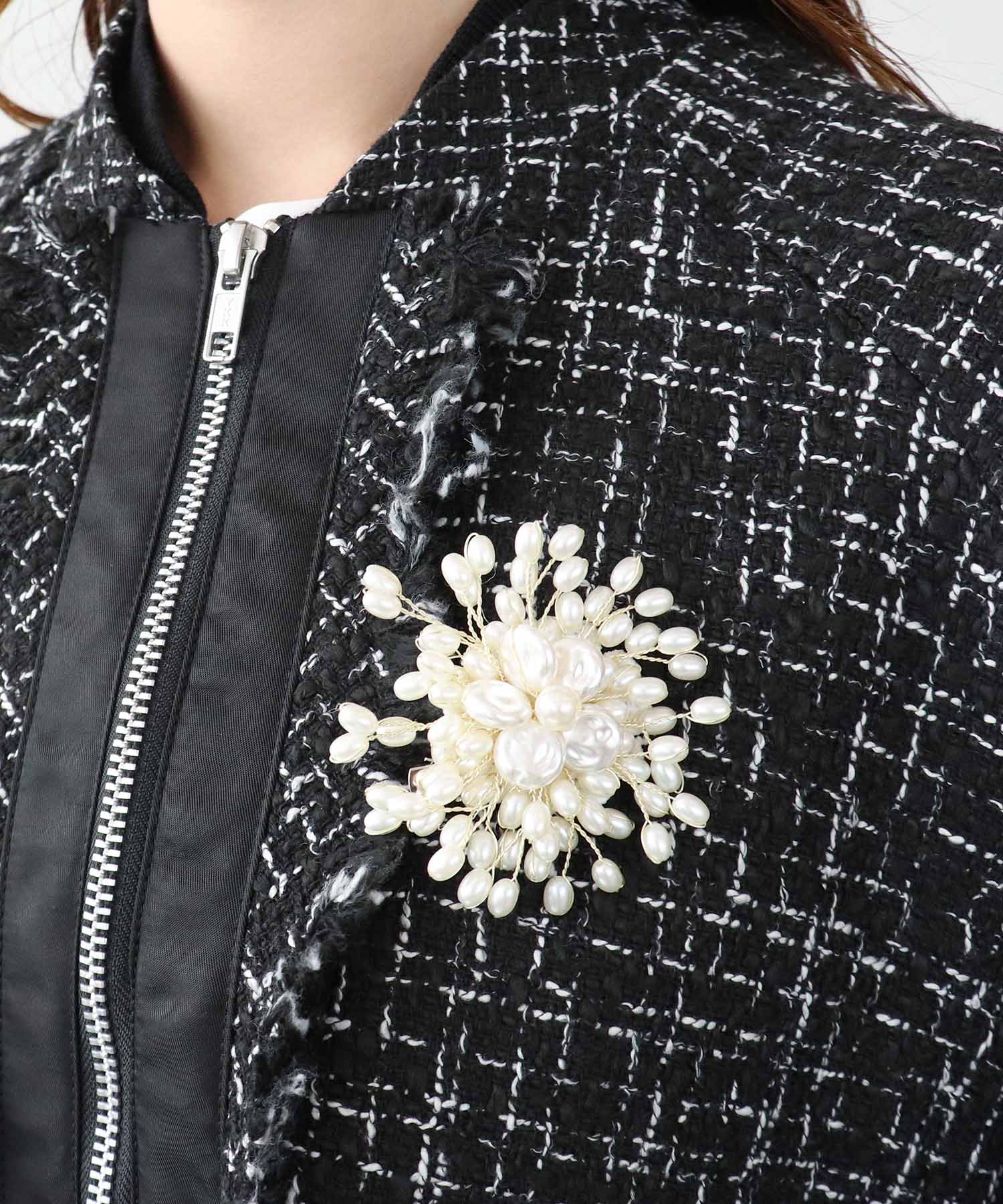 パールフラワーブローチ