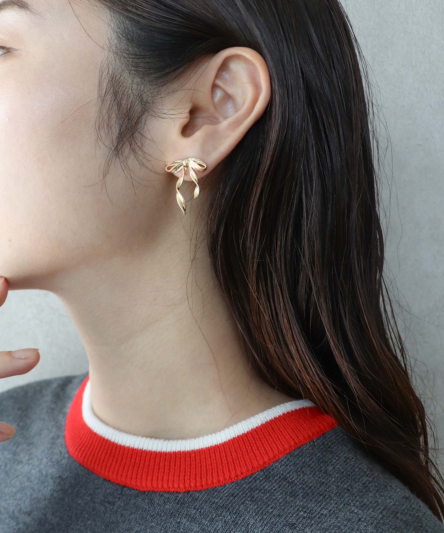 メタルリボンピアス
