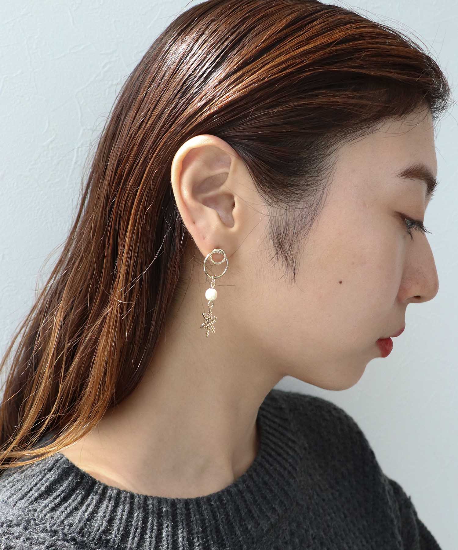 スノーフレークピアス