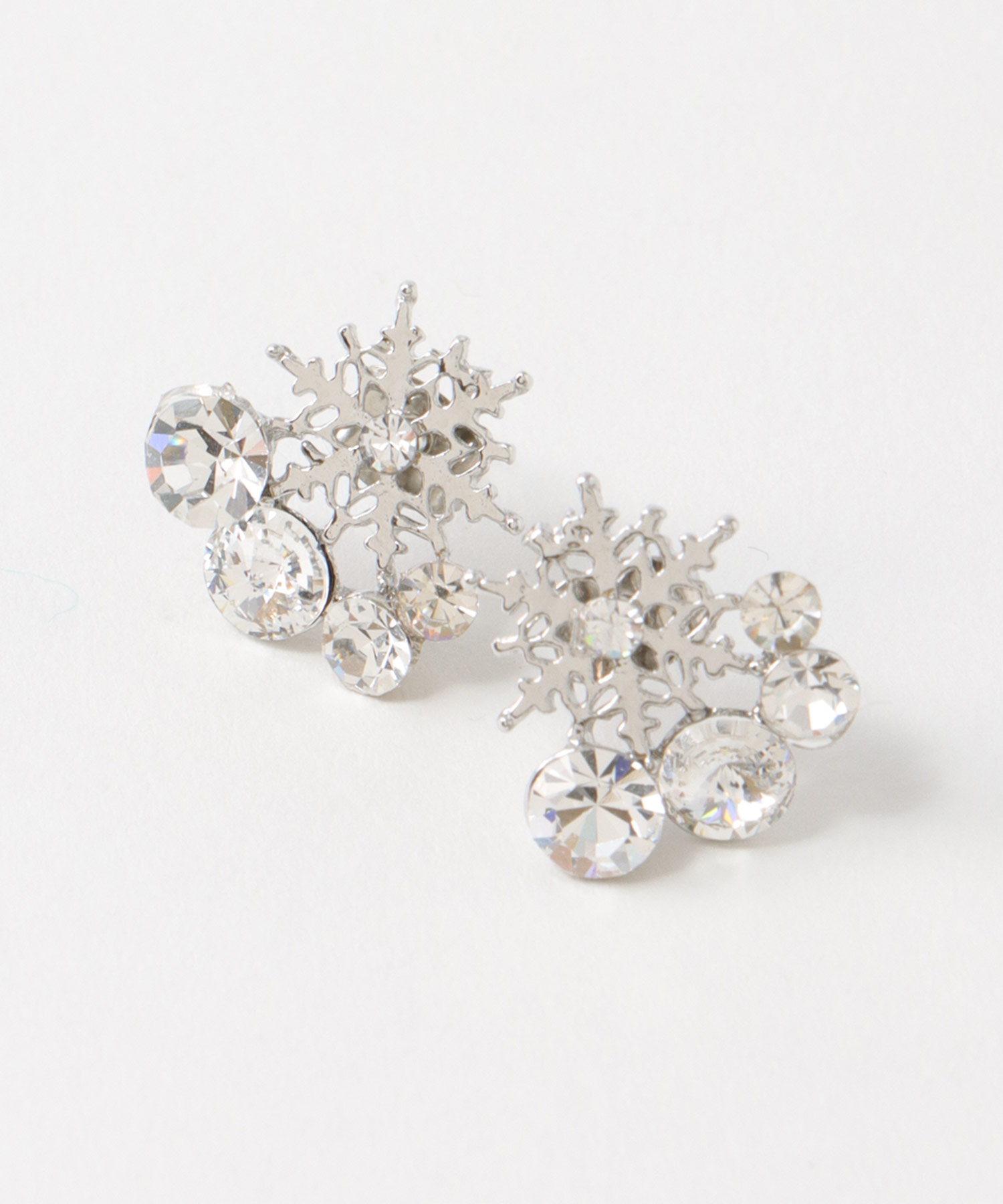 スノーフレーククリスマスカラーピアス