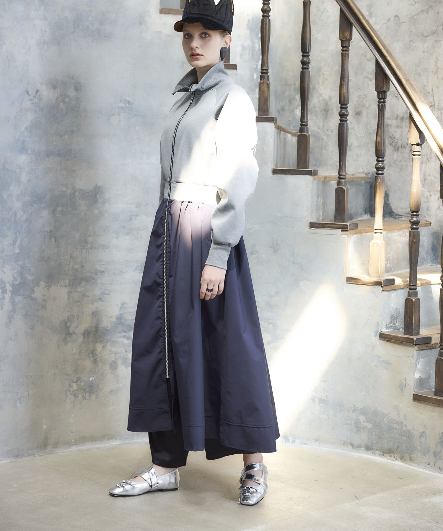 【MARECHAL TERRE】ジップブルゾンワンピース