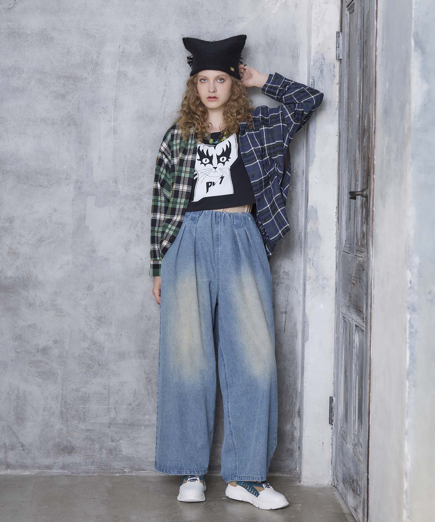 【MARECHAL TERRE】タックデニムパンツ