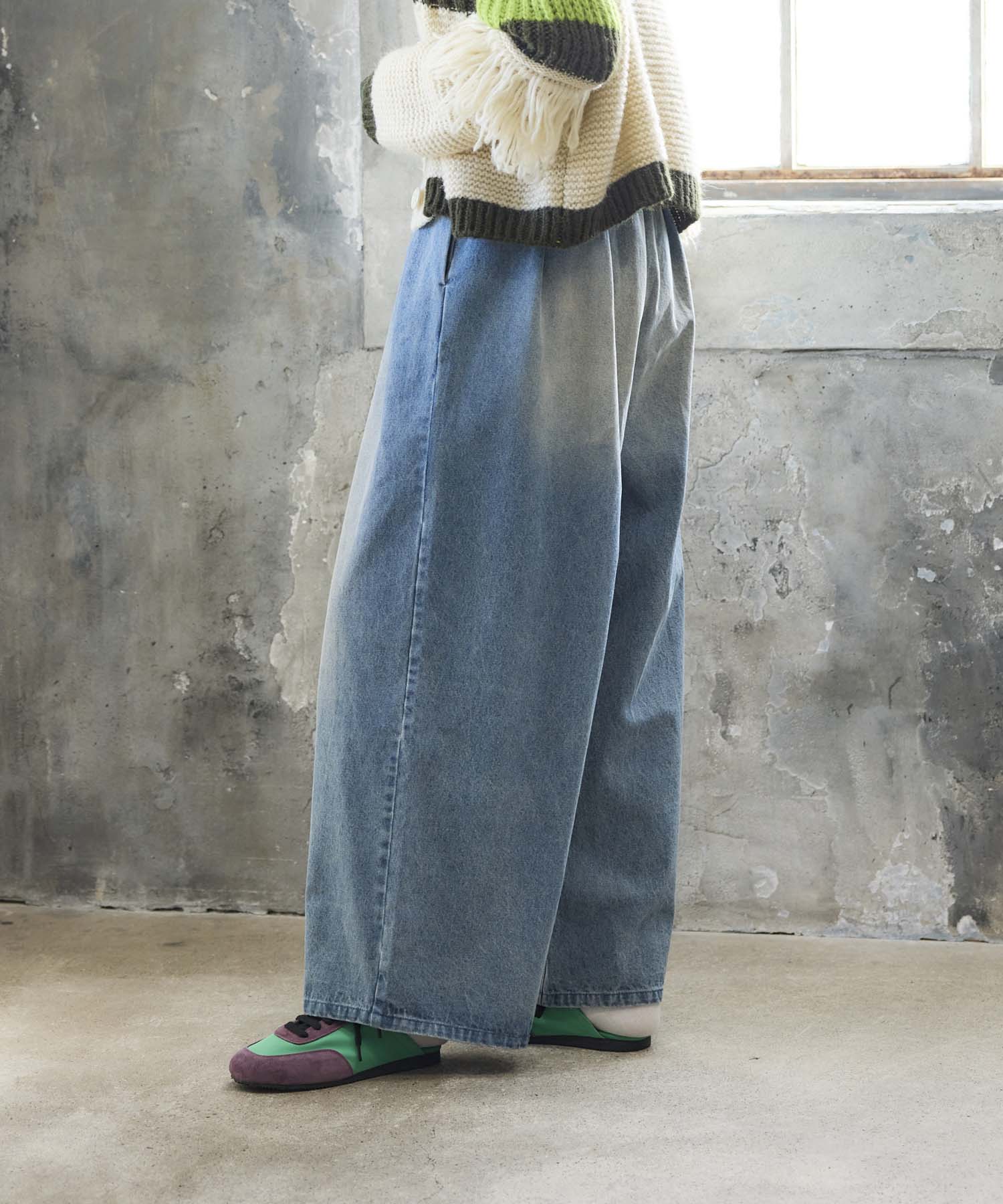 【MARECHAL TERRE】タックデニムパンツ