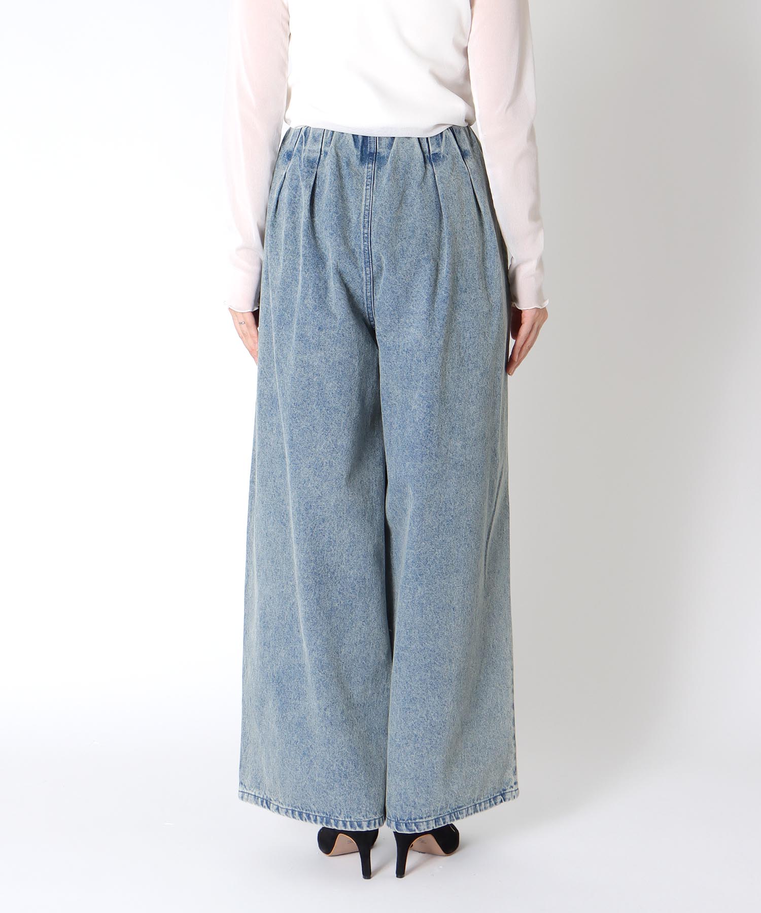 【MARECHAL TERRE】タックデニムパンツ