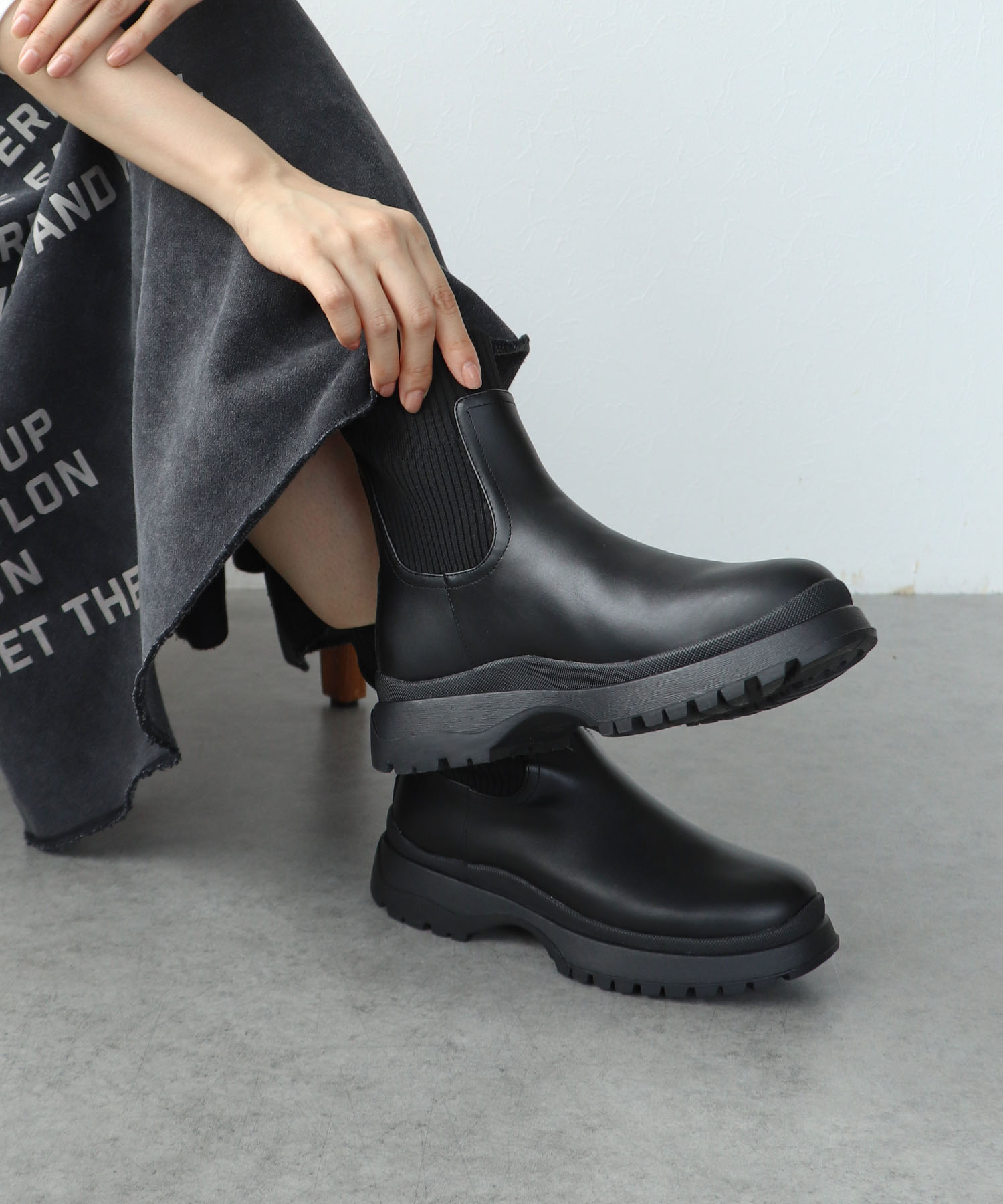【MARECHAL TERRE】フェイクレザーサイドゴアブーツ