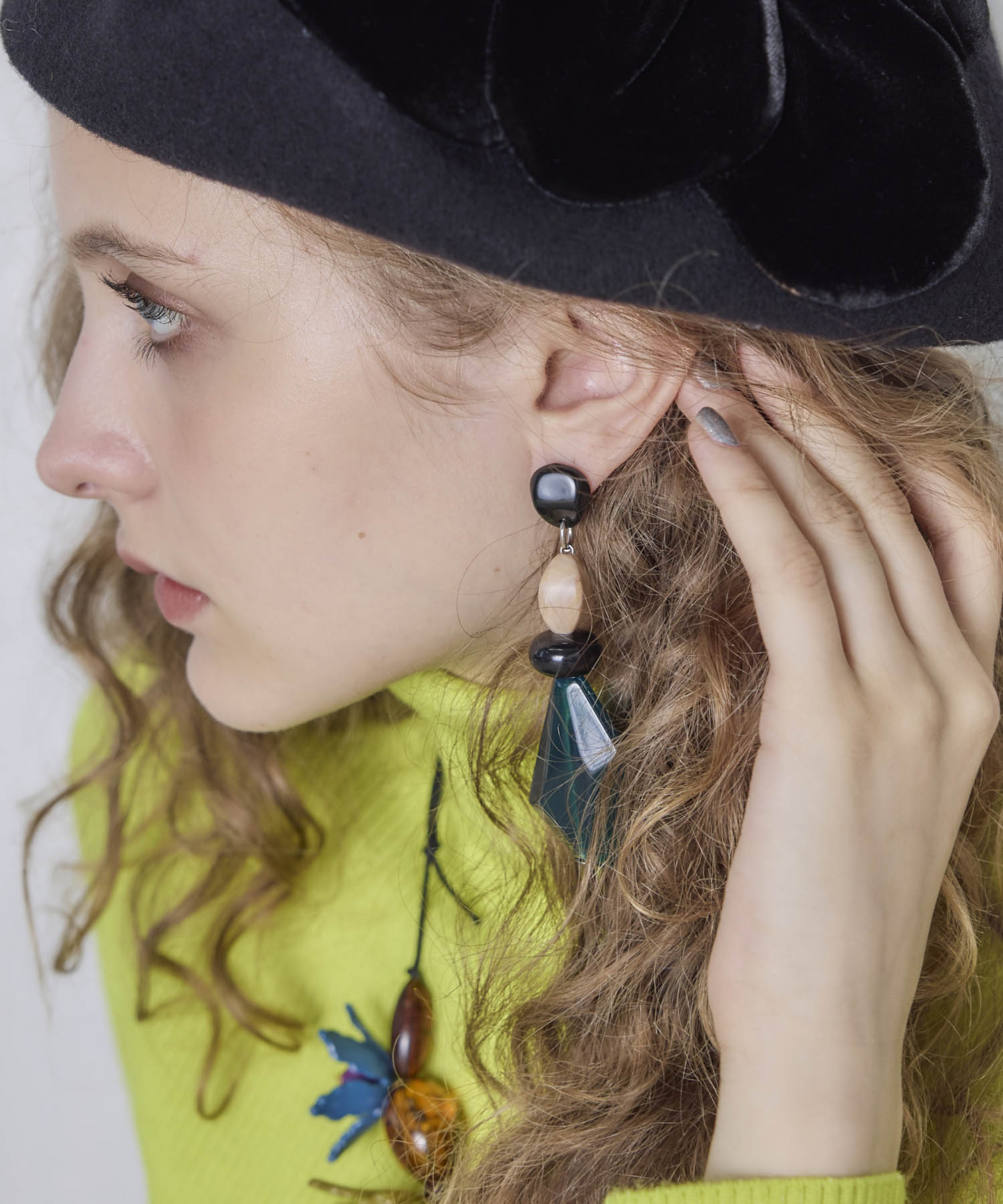【MABEL】アクリルランダムパーツピアス