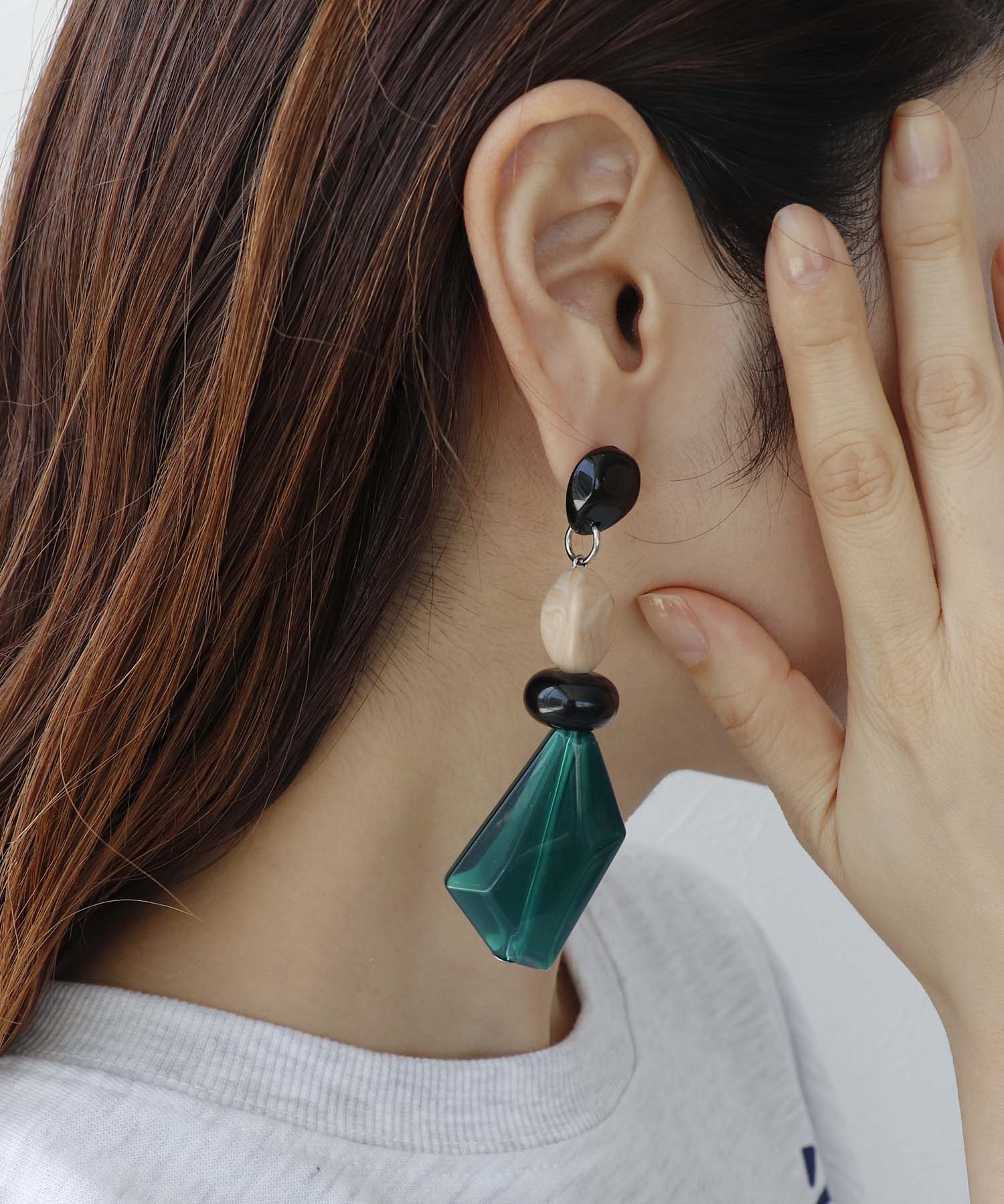 【MABEL】アクリルランダムパーツピアス