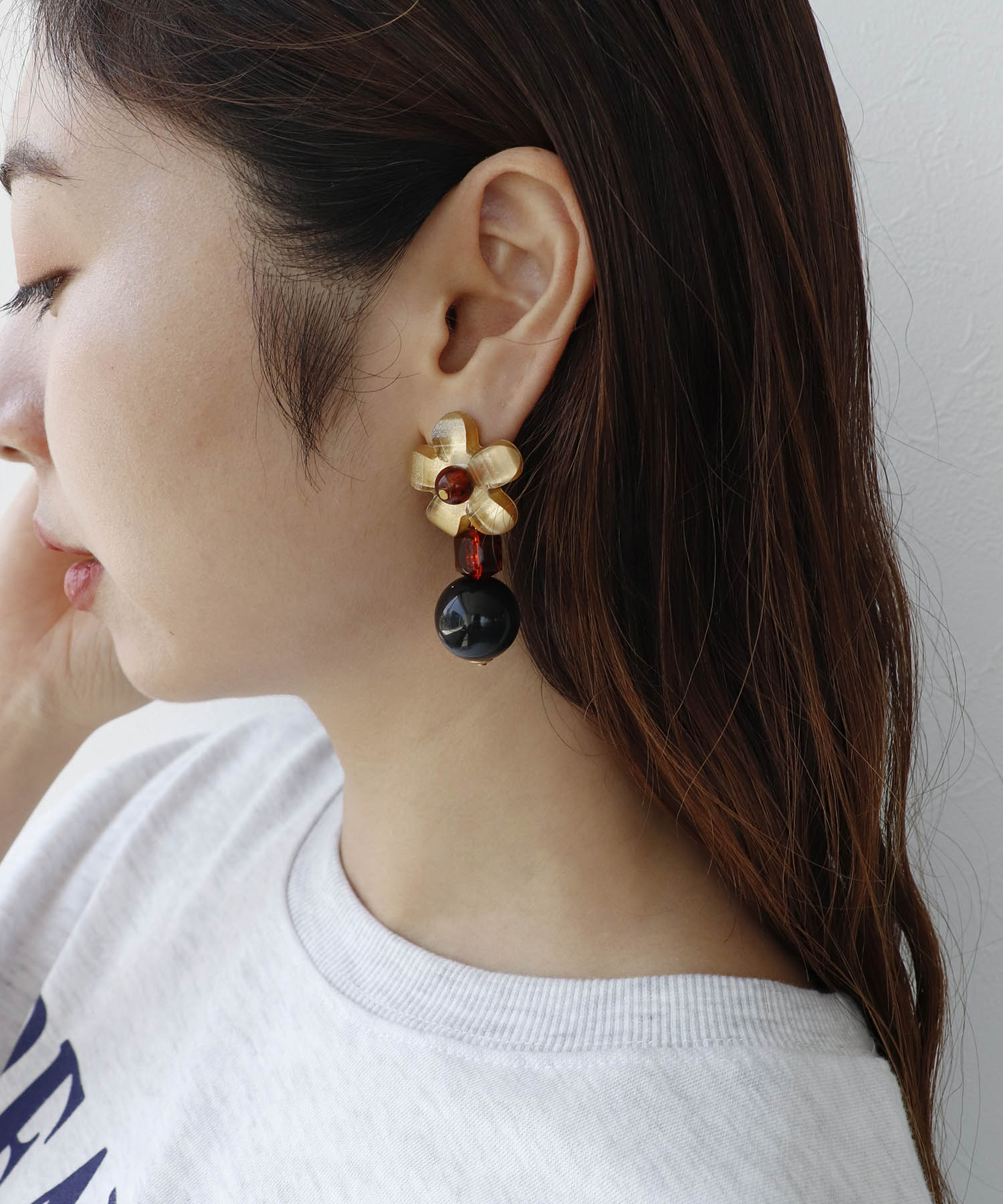 【MABEL】フラワーアクリルピアス