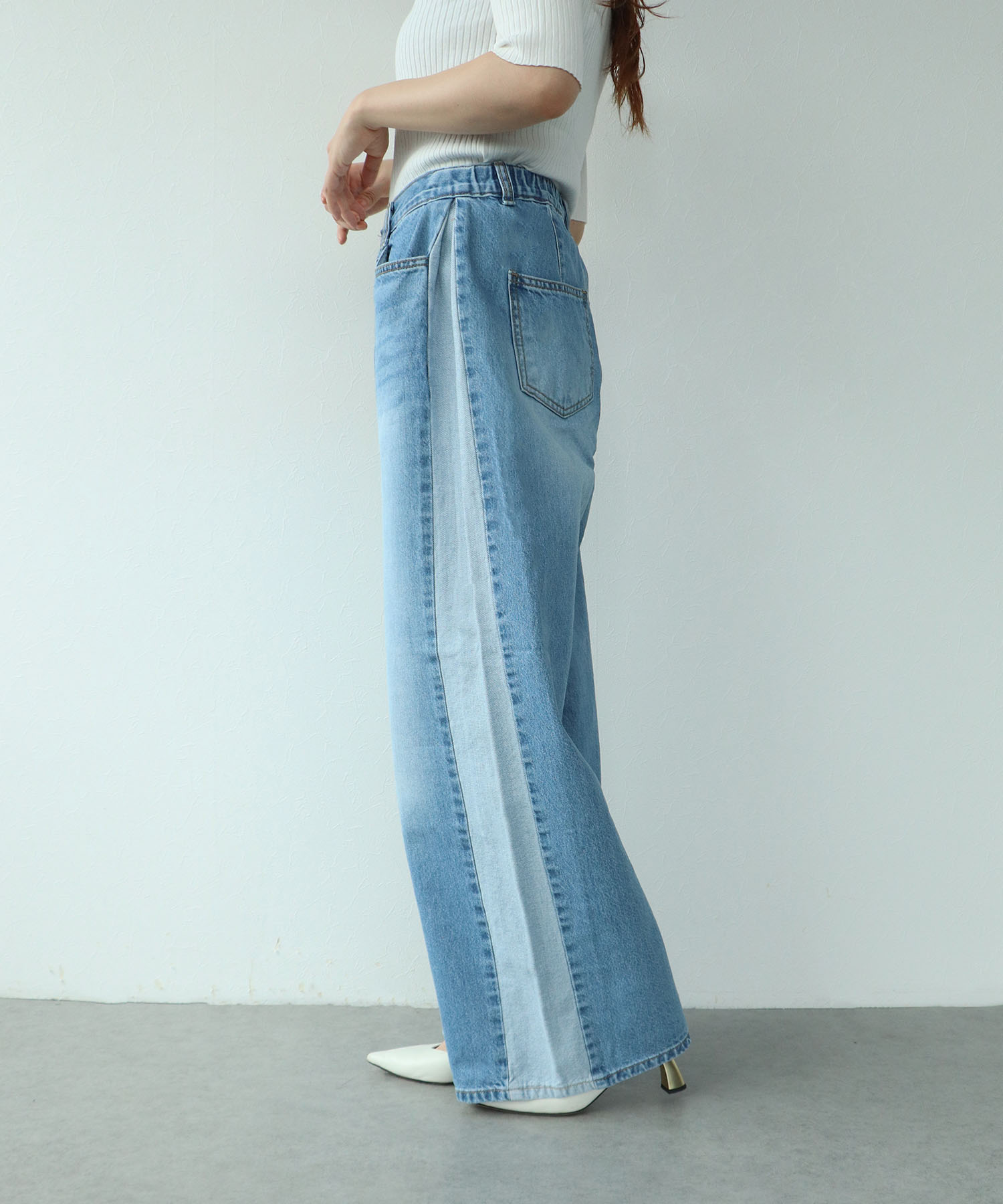 サイドラインデニムパンツ