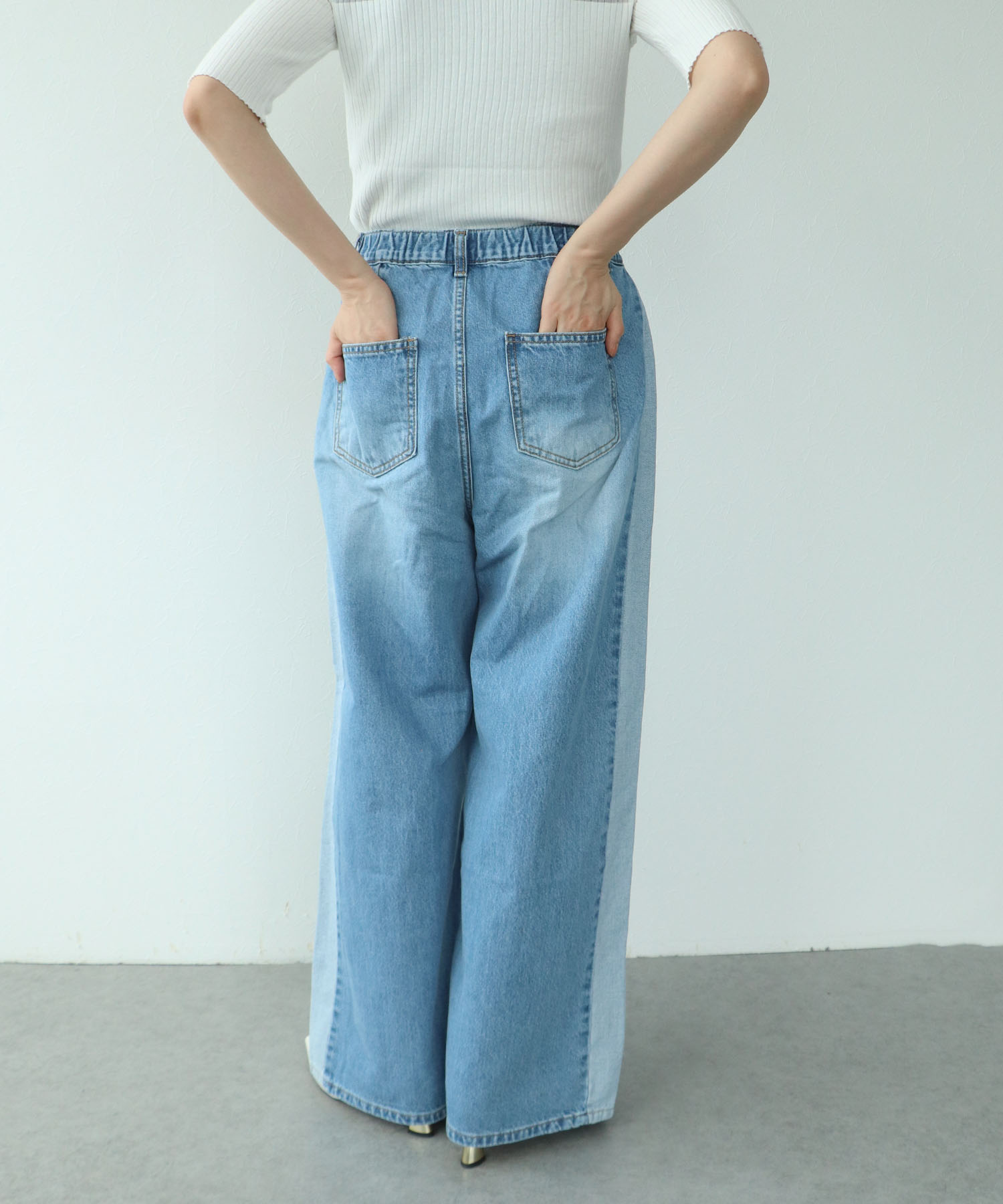 サイドラインデニムパンツ