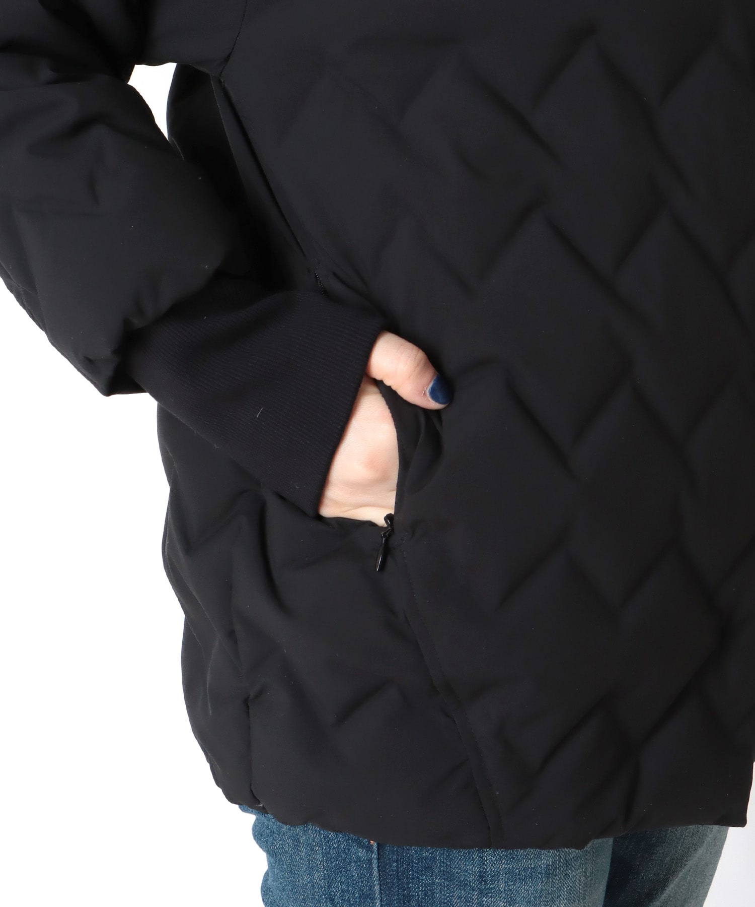 【WEB先行予約】ステッチレスダウンジャケット