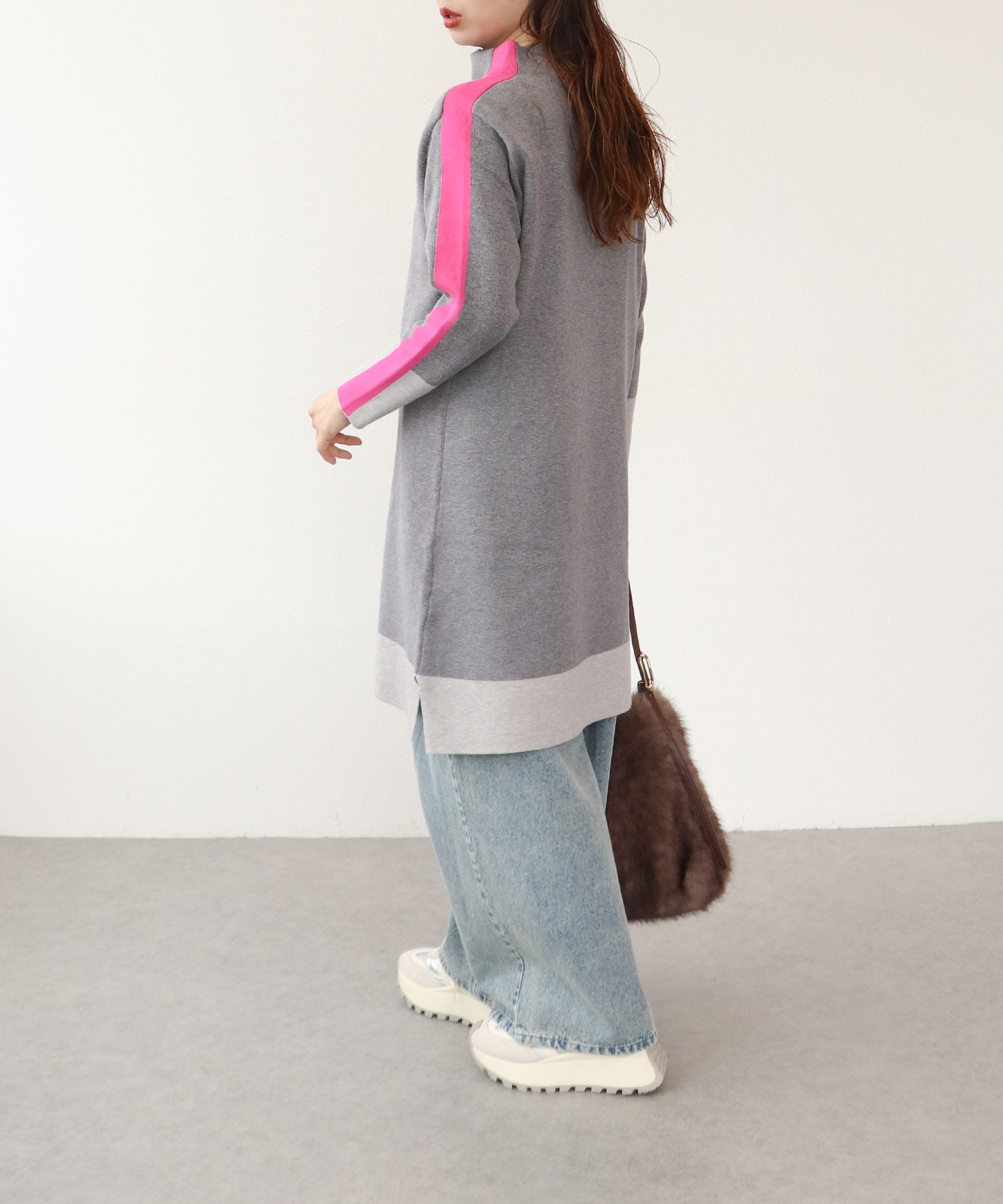 袖ラインハーフジップチュニック