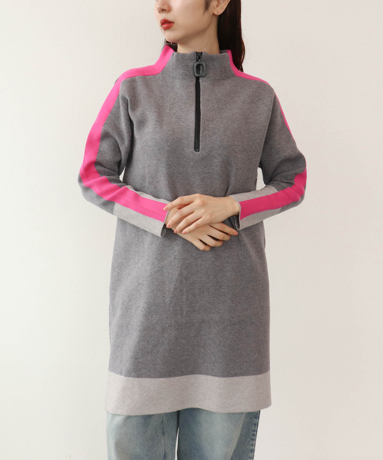 袖ラインハーフジップチュニック