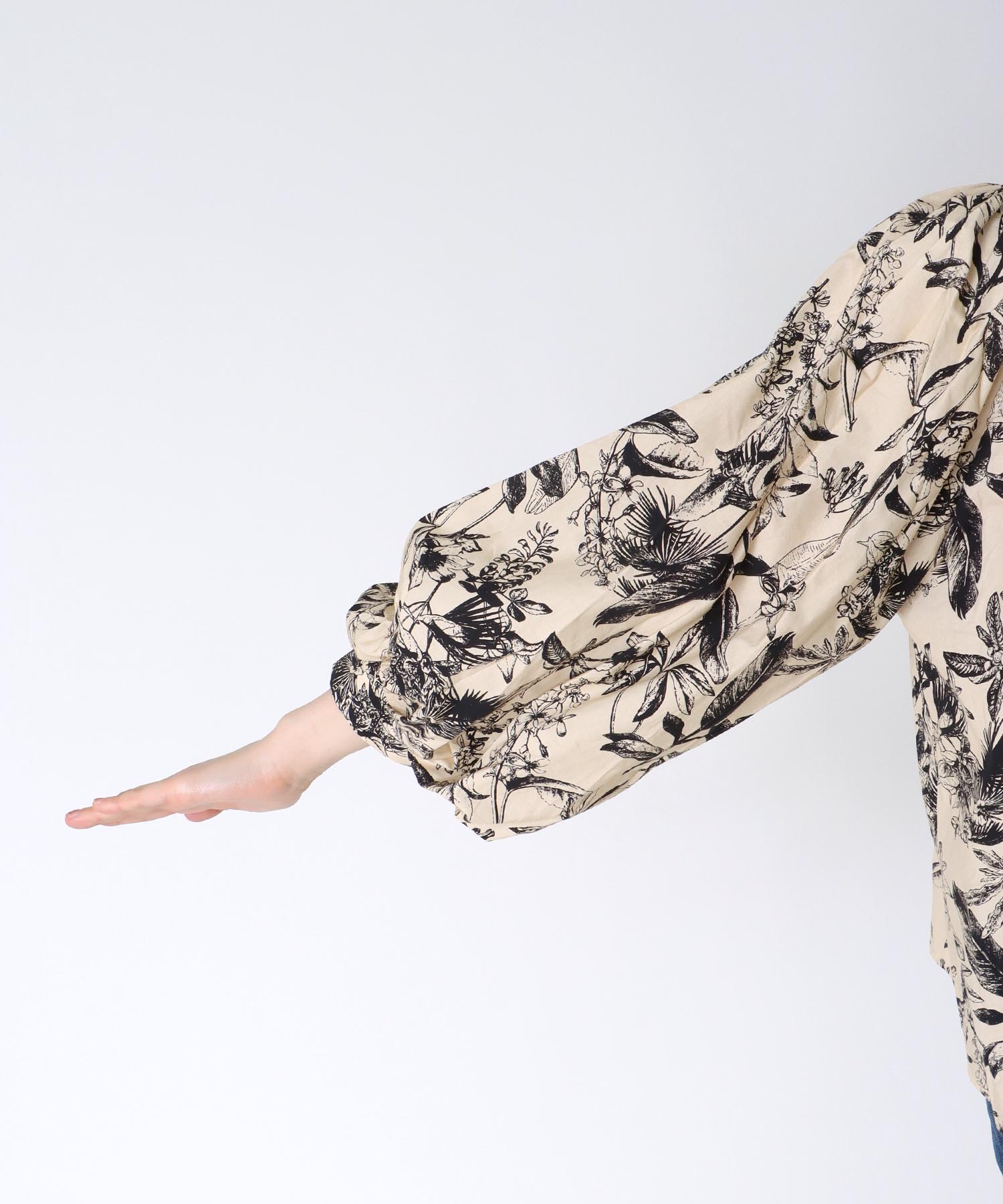 草花プリントボリューム袖ブラウス