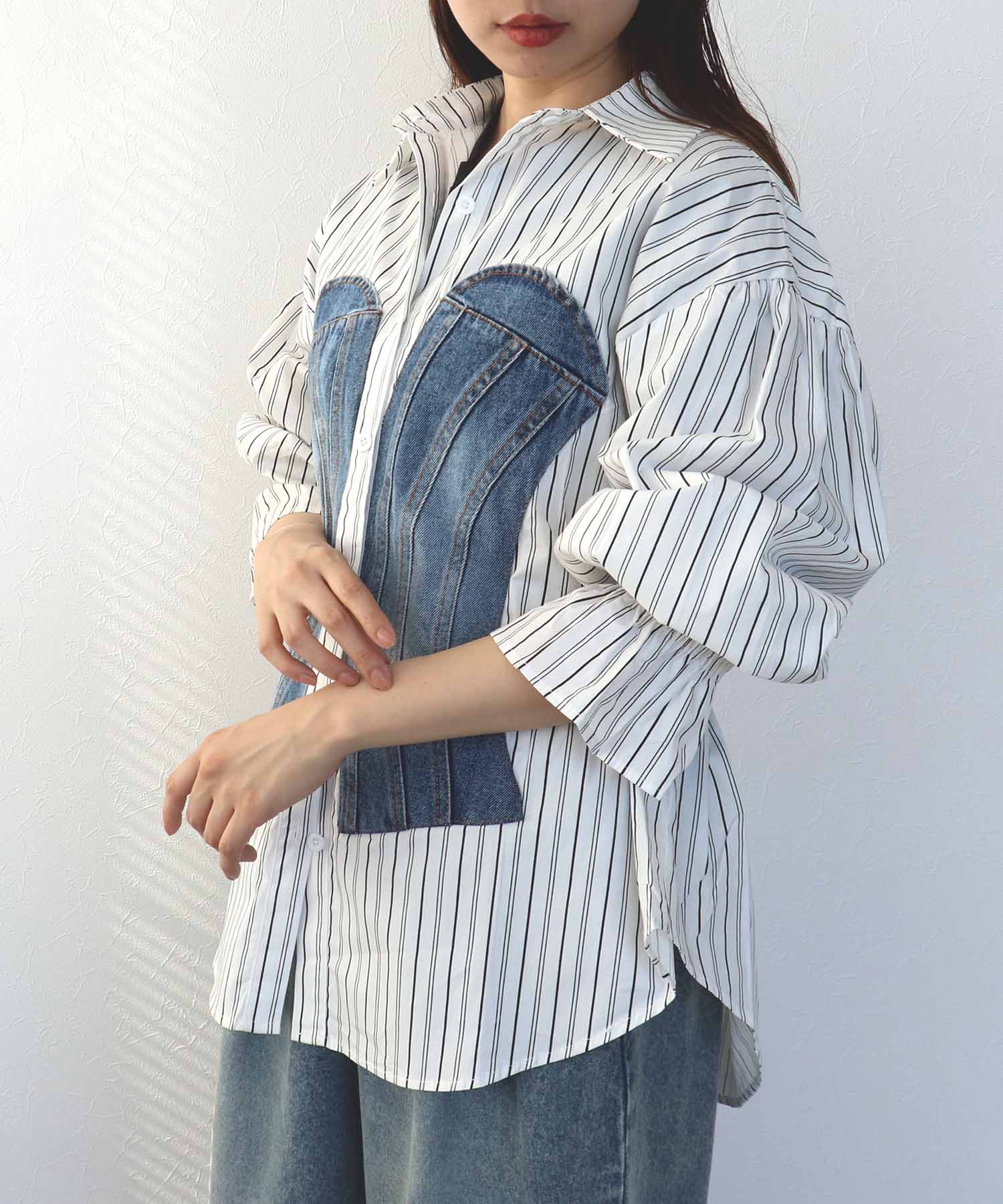 Backギャザーデニムパッチシャツ