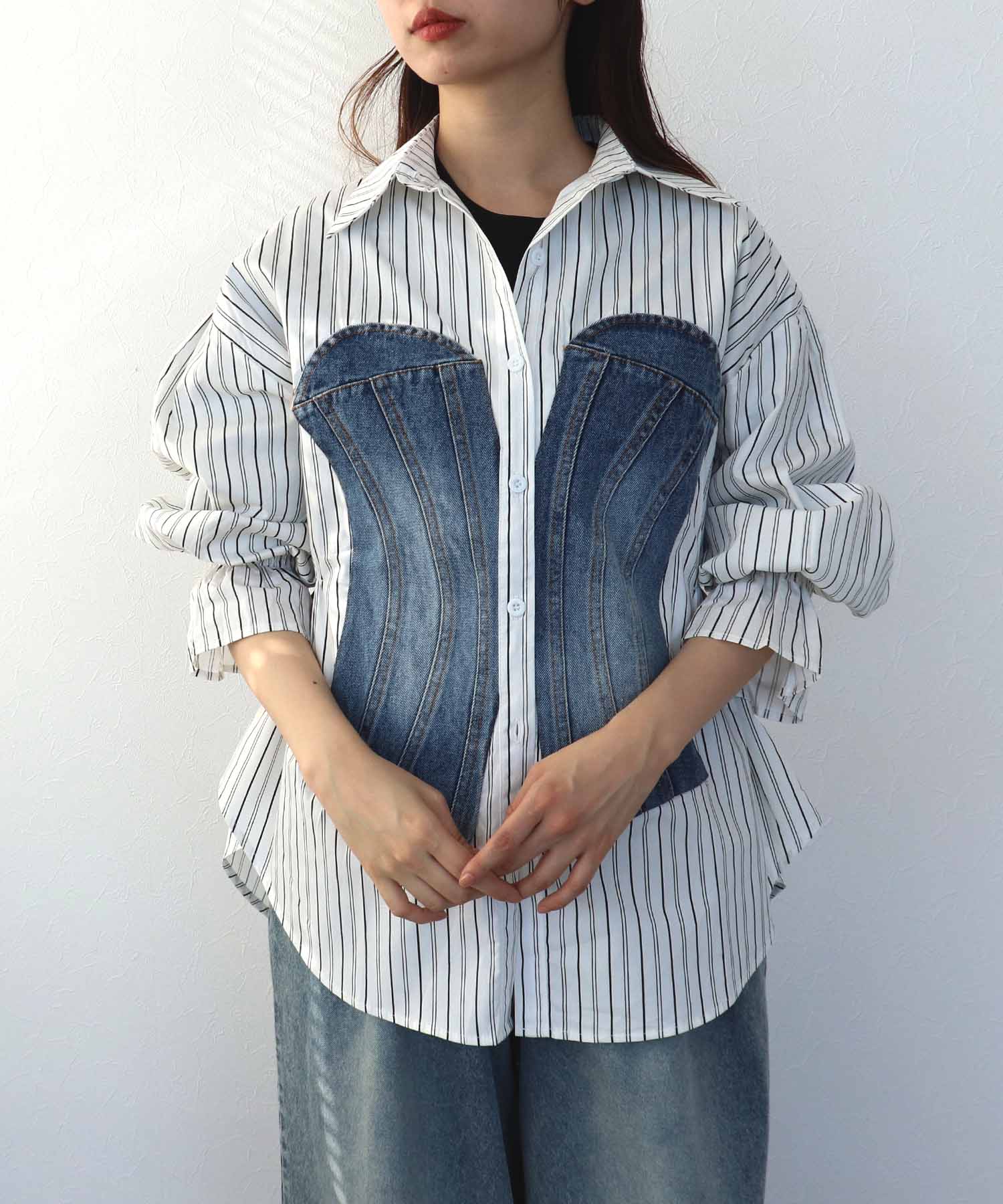 Backギャザーデニムパッチシャツ