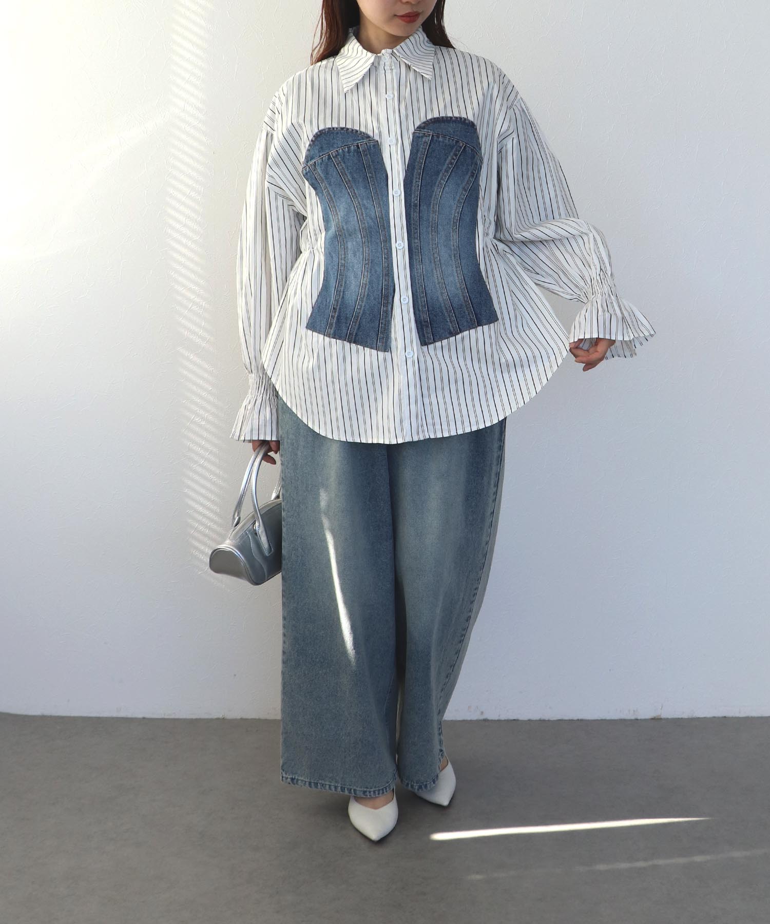 Backギャザーデニムパッチシャツ