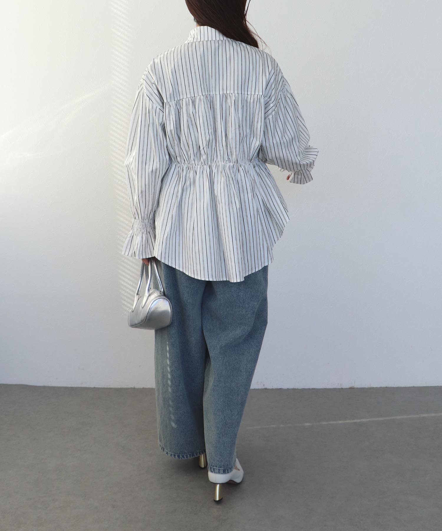 Backギャザーデニムパッチシャツ