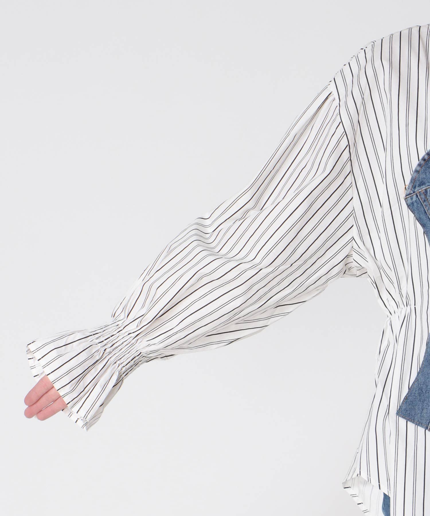 Backギャザーデニムパッチシャツ