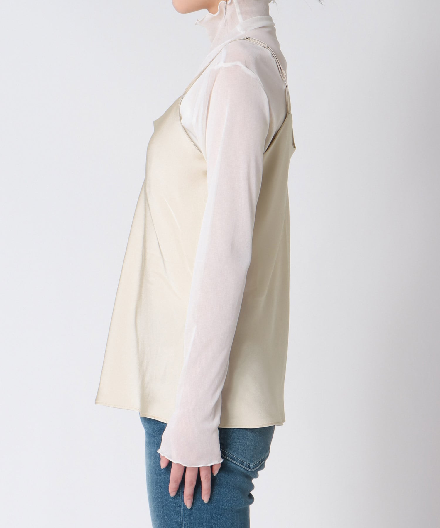 サテンキャミソール