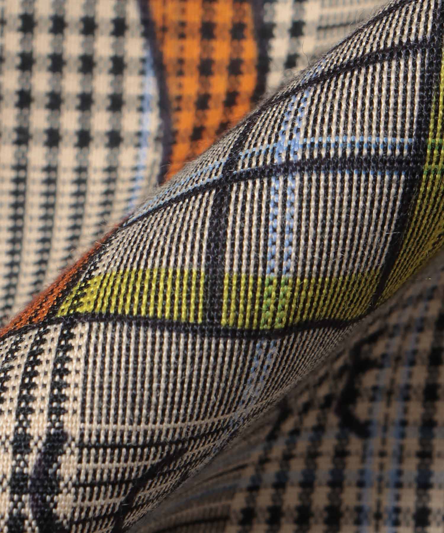 落書きプリントチェックパフトップス