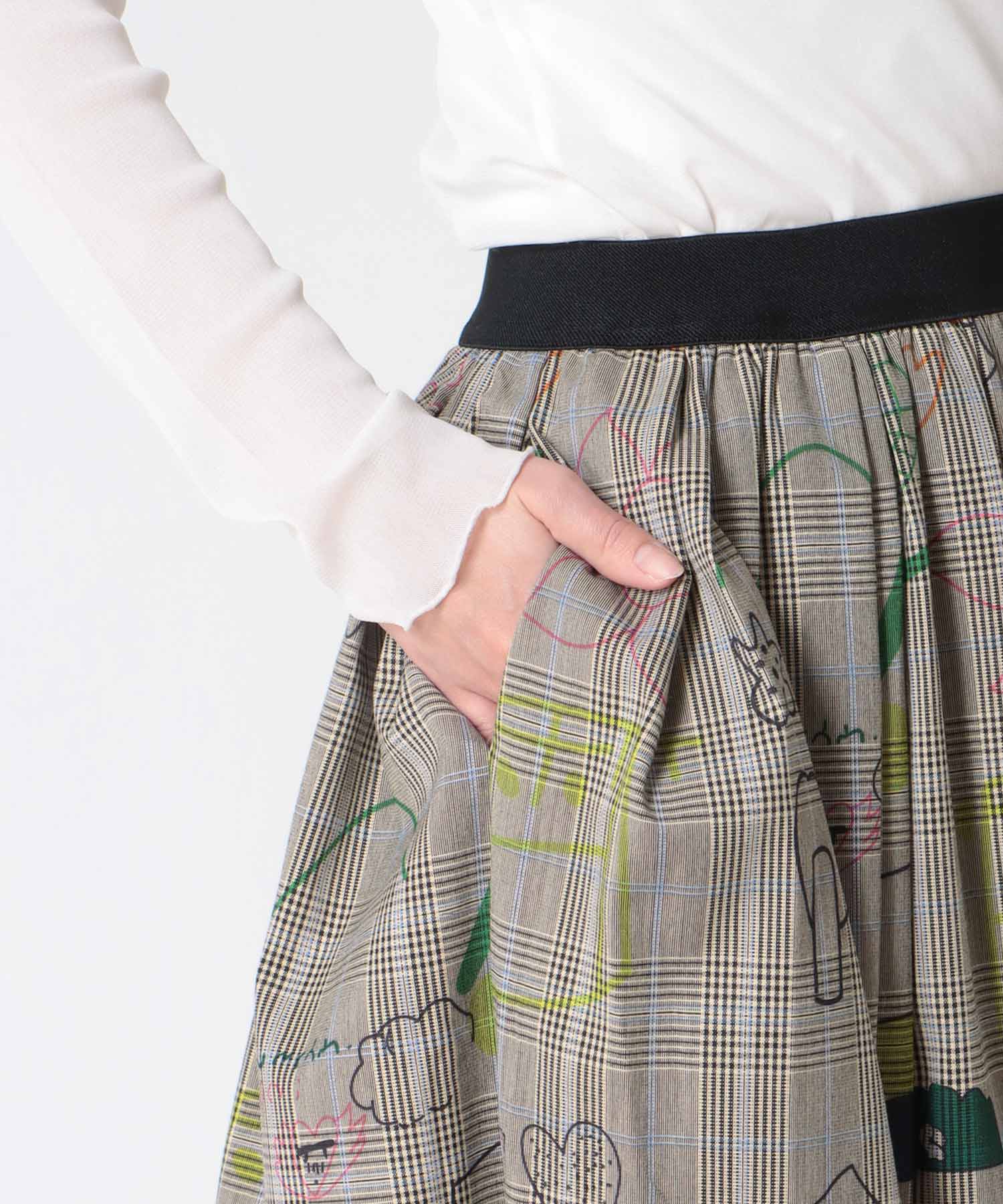 落書きプリントチェックギャザースカート